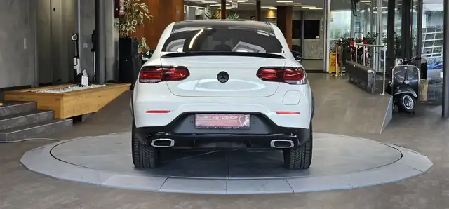 Mercedes-Benz GLC view 6