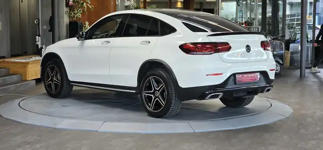 Mercedes-Benz GLC view 7