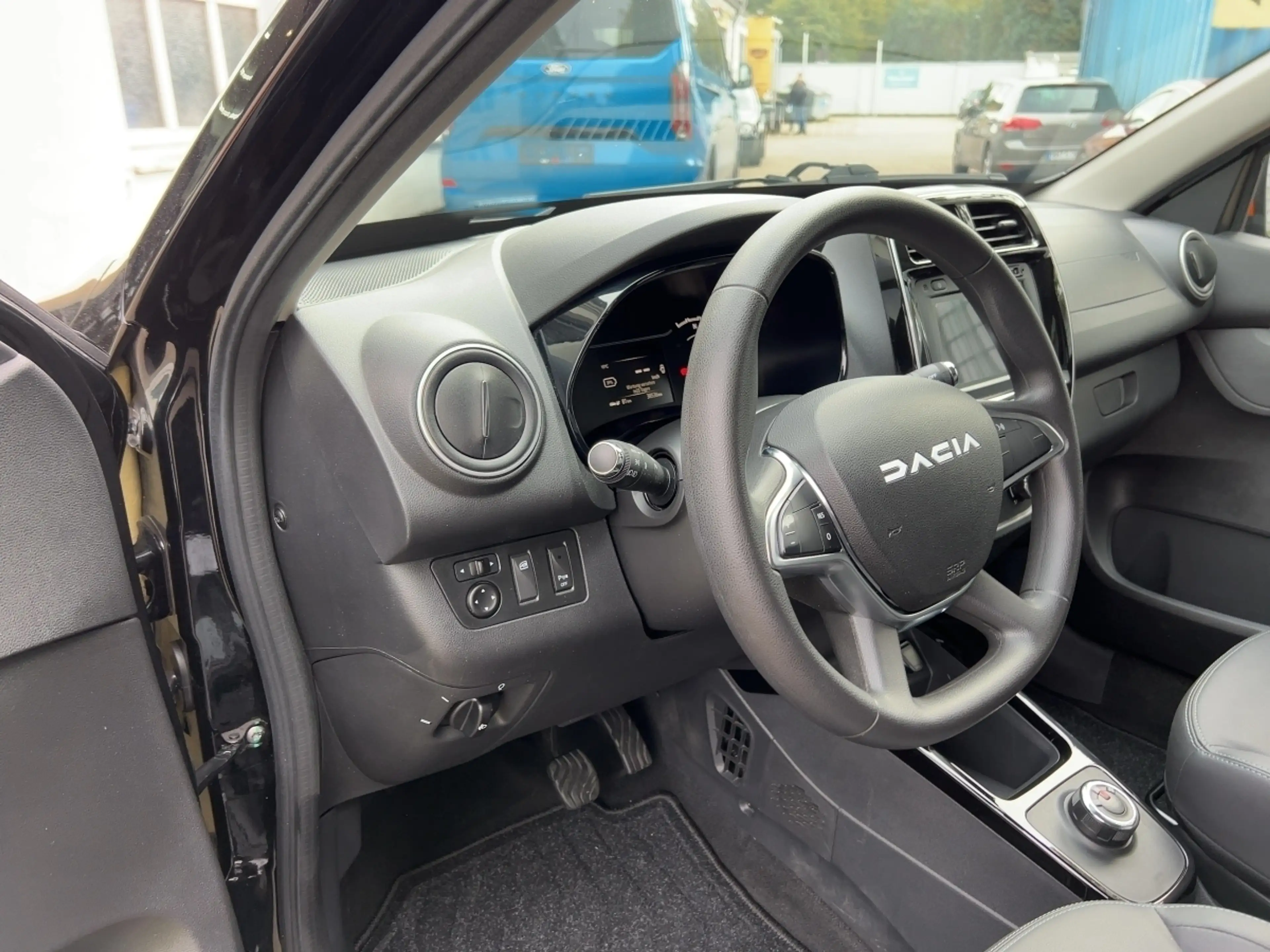 Dacia Spring Essential CCS KLIMA LED-Tagfahrlicht BT ABS ESP ZV — photo 13
