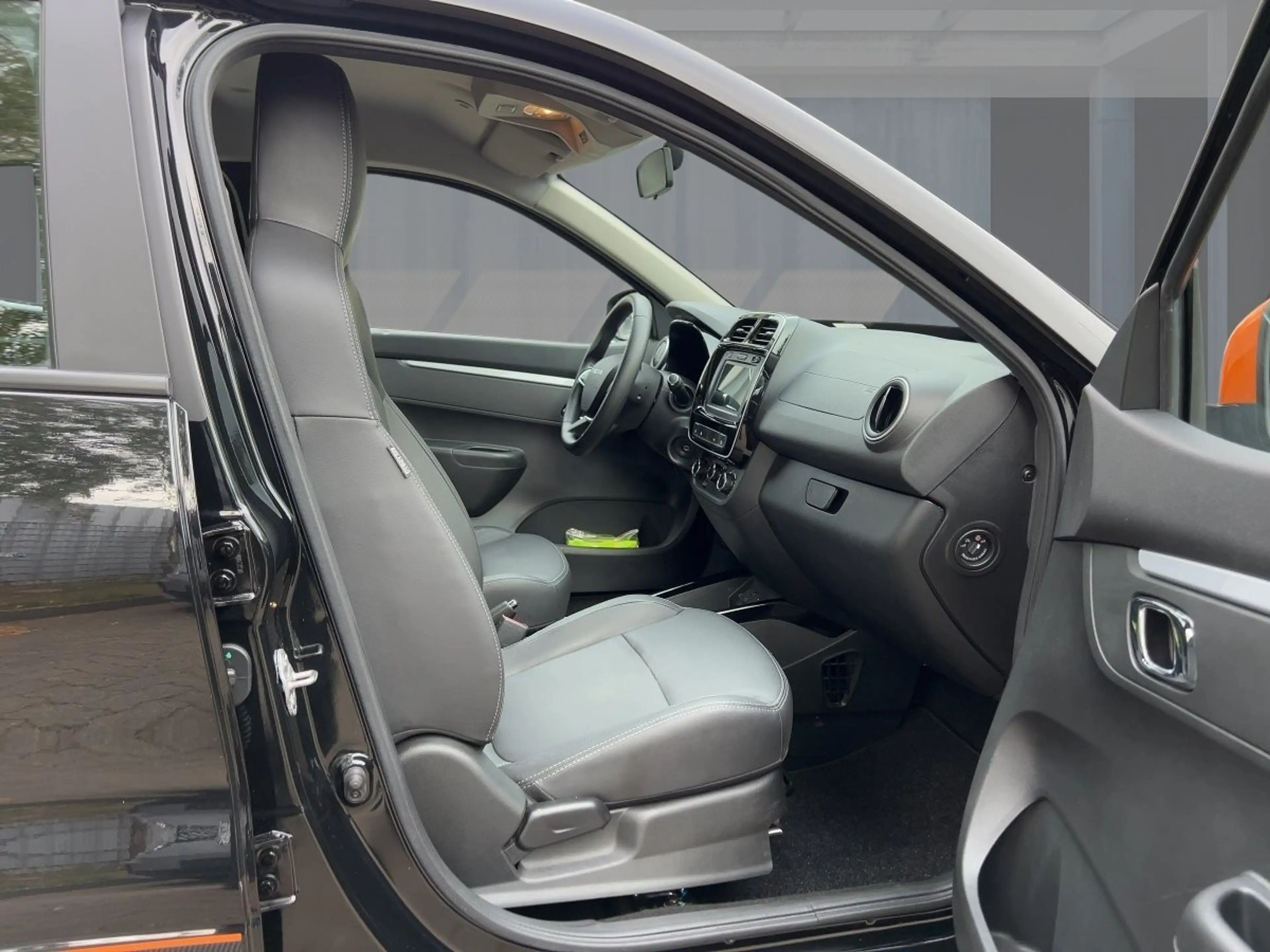 Dacia Spring Essential CCS KLIMA LED-Tagfahrlicht BT ABS ESP ZV — photo 8