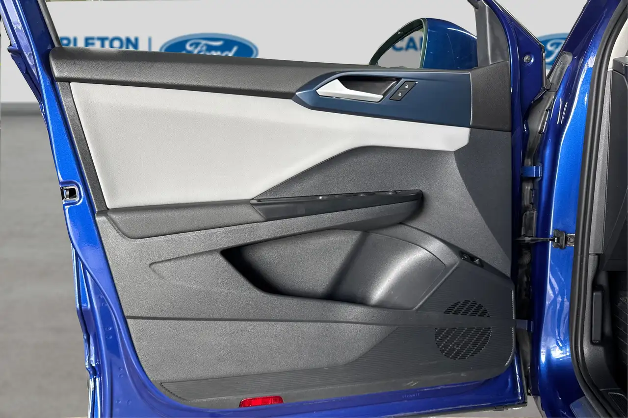 Volkswagen Taos снимка Volkswagen Taos