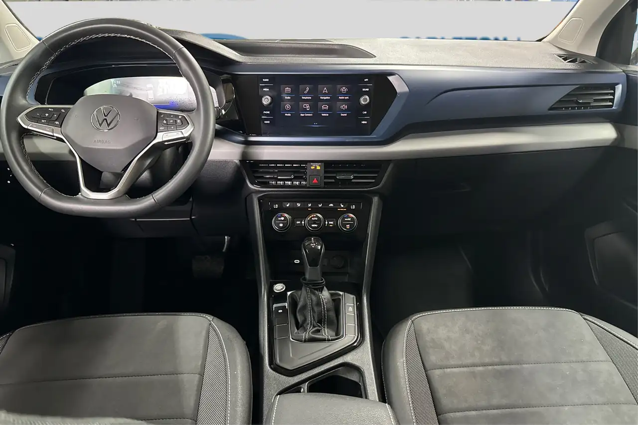 Volkswagen Taos снимка Volkswagen Taos