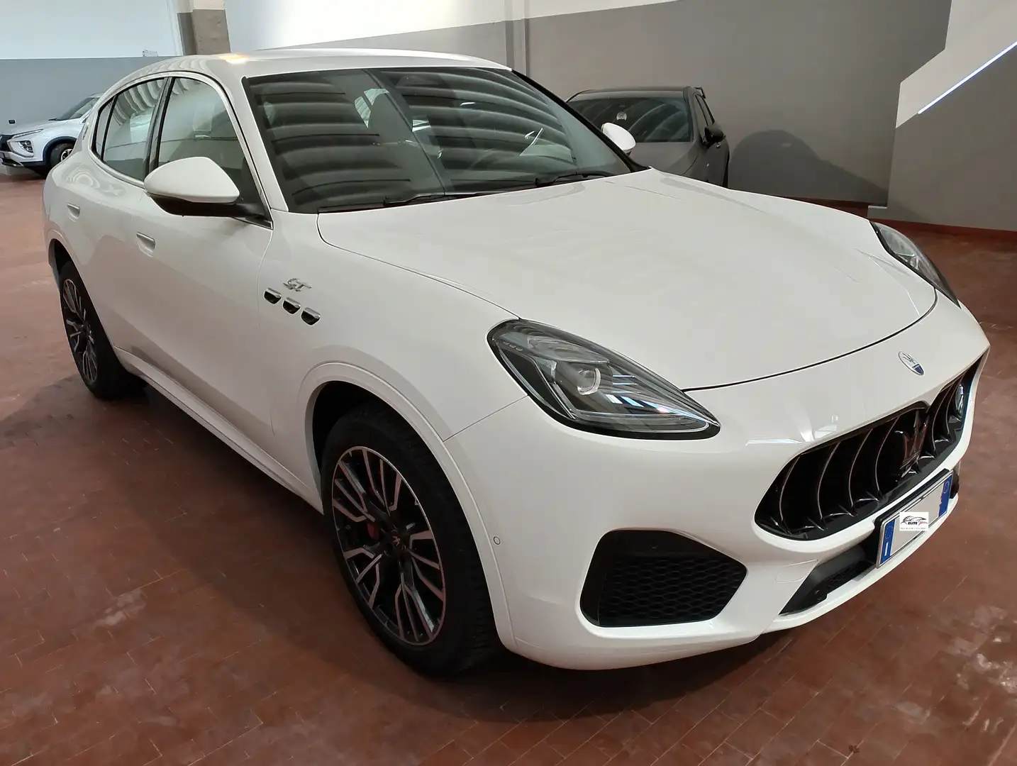 Maserati Grecale Grecale 2.0 mhev GT 300cv auto Blanc - 2