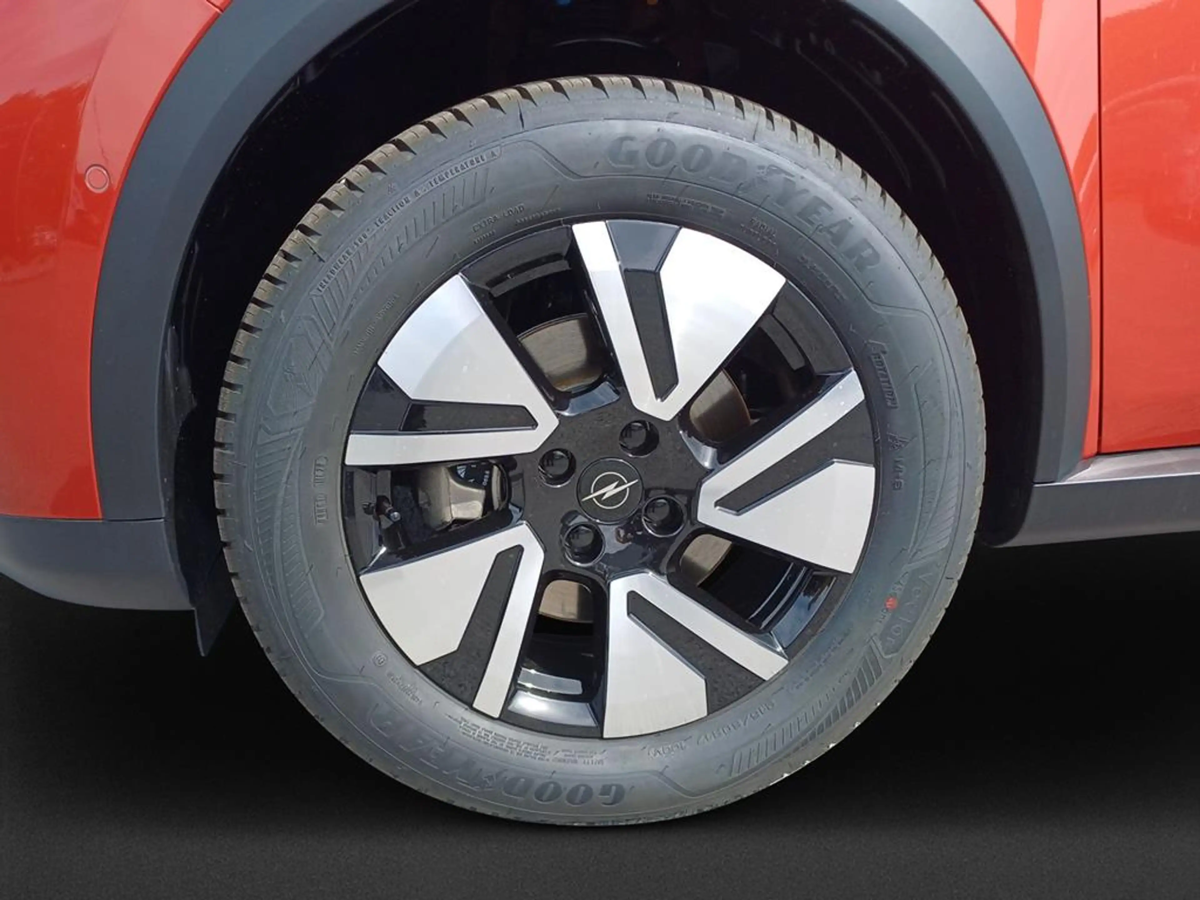 Opel Frontera GS Hybrid 107 KW (145 PS) eDCT — photo 8