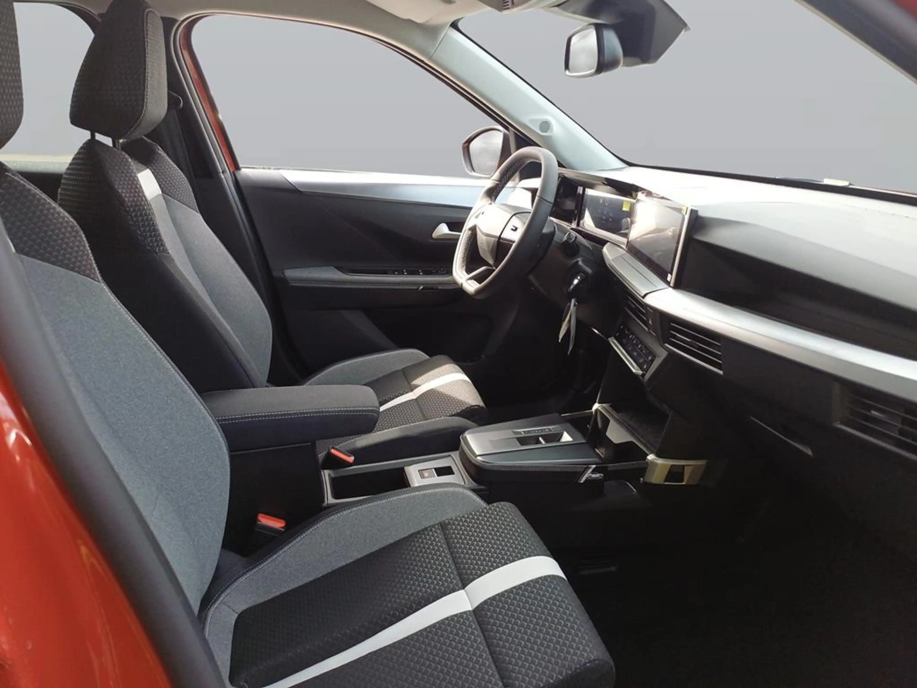 Opel Frontera GS Hybrid 107 KW (145 PS) eDCT — photo 11