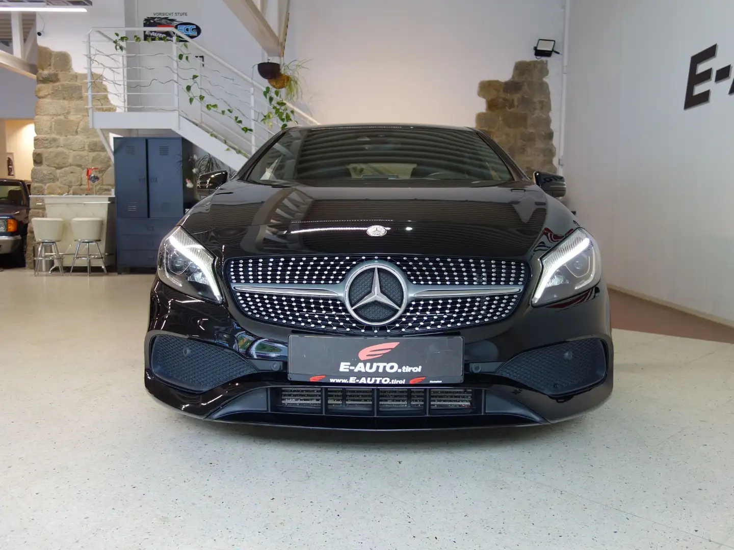 Mercedes-Benz A 160 d *AMG SPORTPAKET *KAMERA *LED *CARPLAY Schwarz - 2