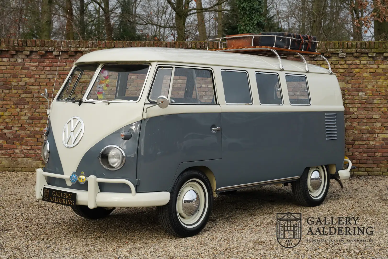 Volkswagen Bus T1 Fantastic condition, Great colour scheme Grau - 1