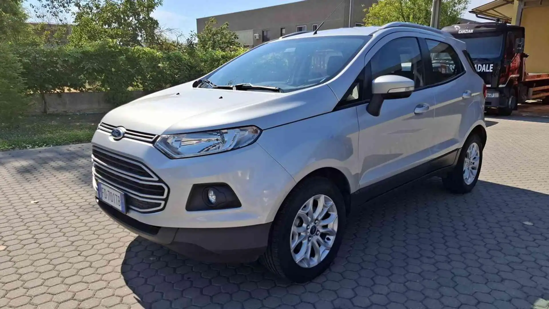 Ford EcoSport 1.5 TDCi Titanium UNICO PROPRIETARIO Grigio - 2