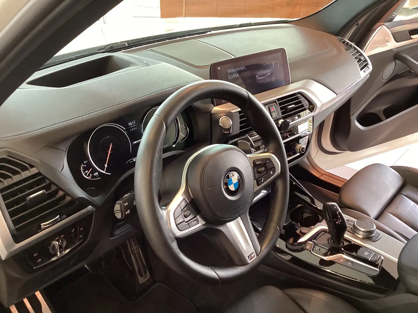 BMW X3 M 40i Head-Up HK HiFi LED WLAN Pano.Dach Shz Weiß - 2