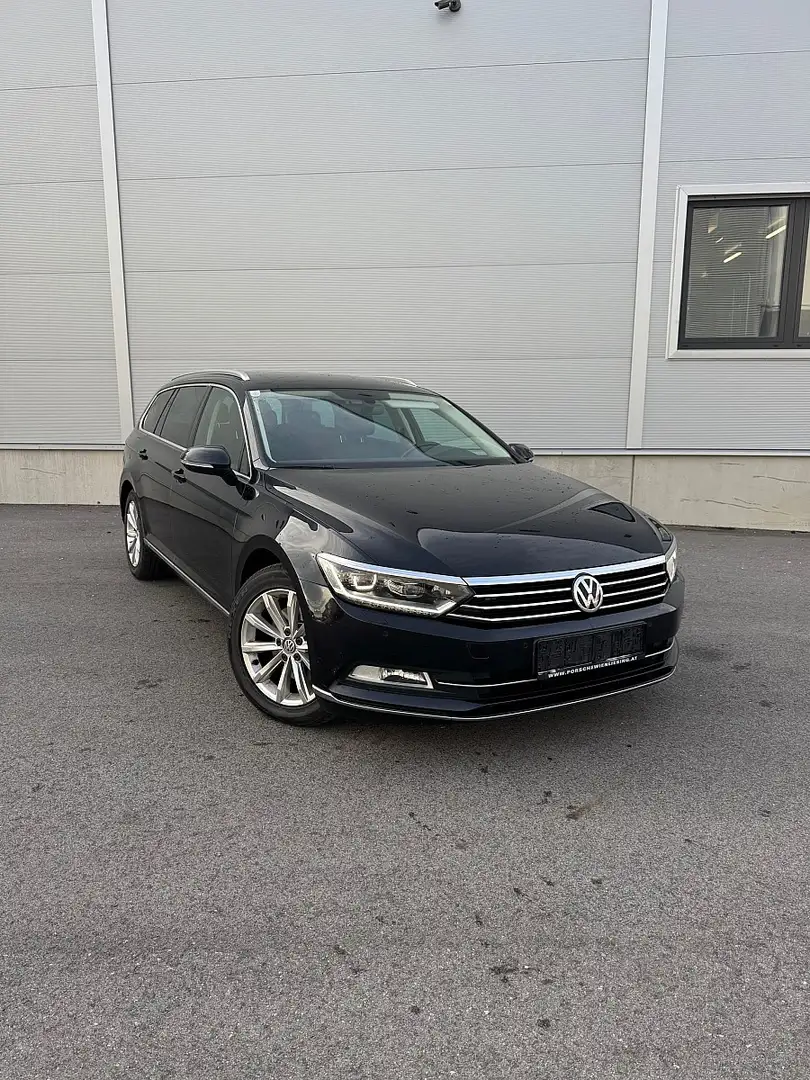 Volkswagen Passat Variant Highline 2,0 TDI SCR DSG Schwarz - 2