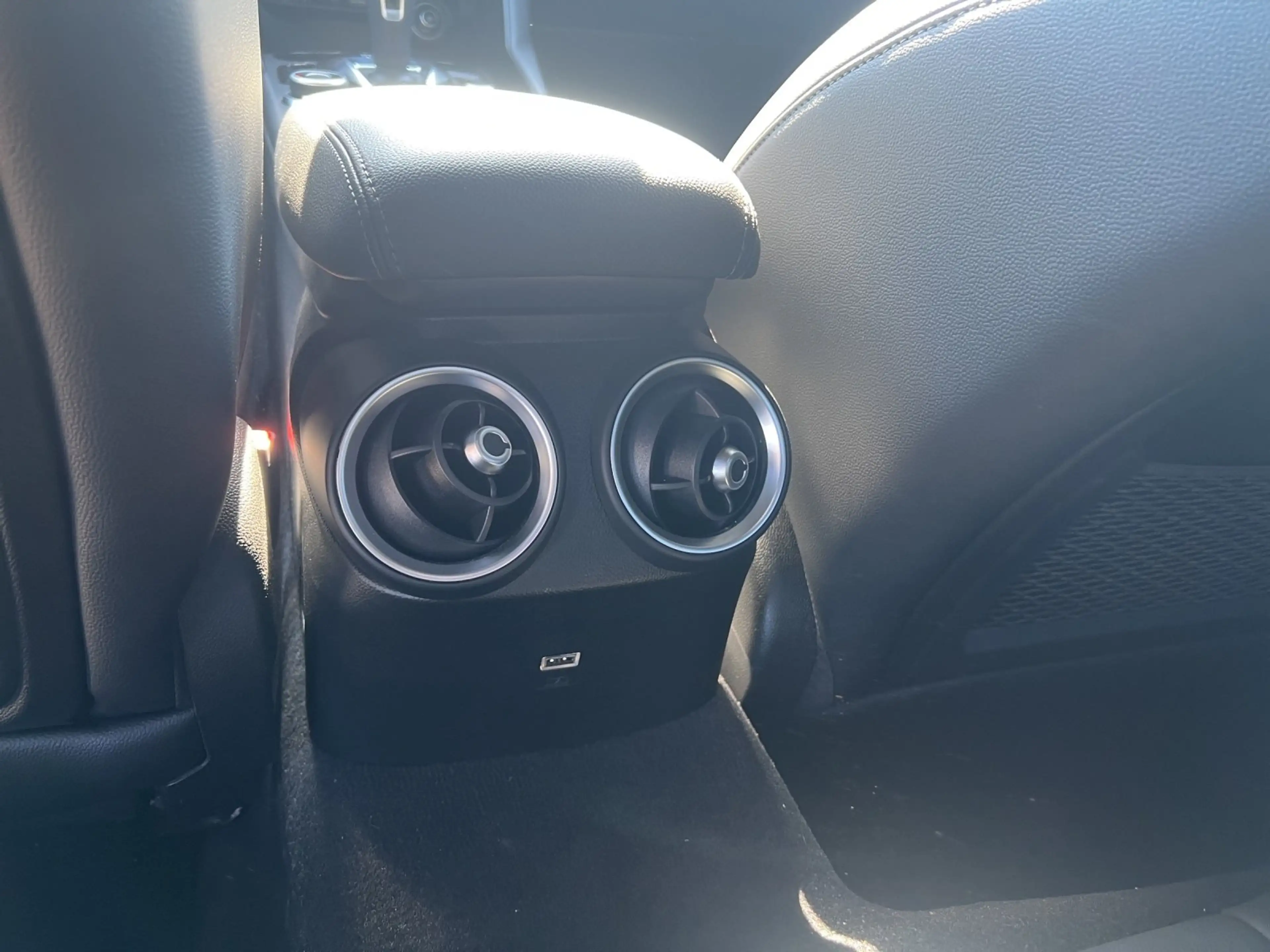 Alfa Romeo Giulia Veloce Q4 2.0 Turbo 16V Kam.+KeyLess+SHZ — photo 15