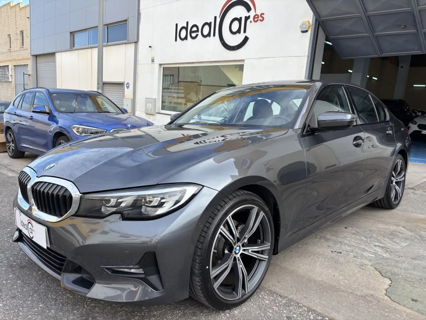 BMW 320 320dA Gris - 1
