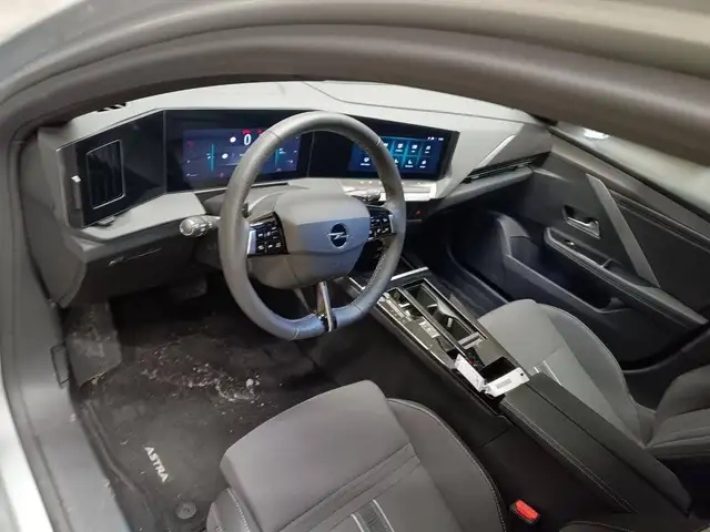 Opel Astra view 13