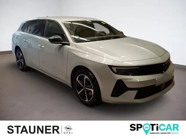 Opel Astra main image