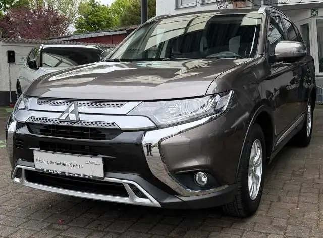 Mitsubishi Outlander Active 2.0 MIVEC ClearTec 2WD 5-Gang