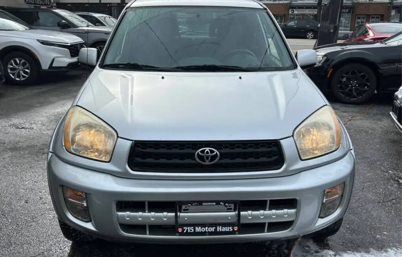 Toyota RAV 4 снимка Toyota RAV 4