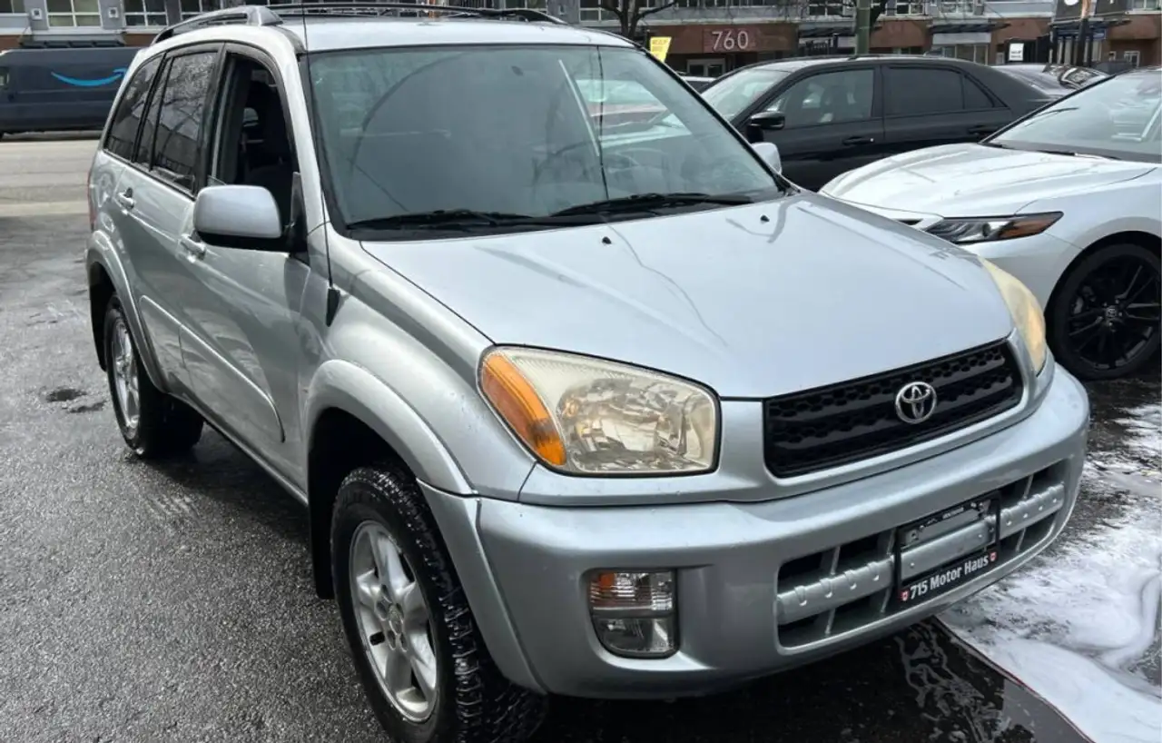 Toyota RAV 4 снимка Toyota RAV 4