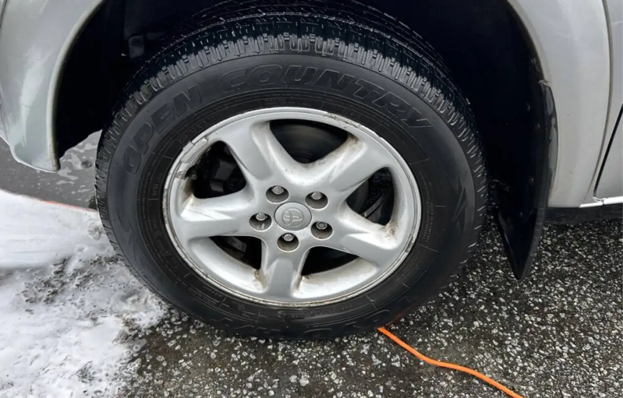 Toyota RAV 4 снимка Toyota RAV 4