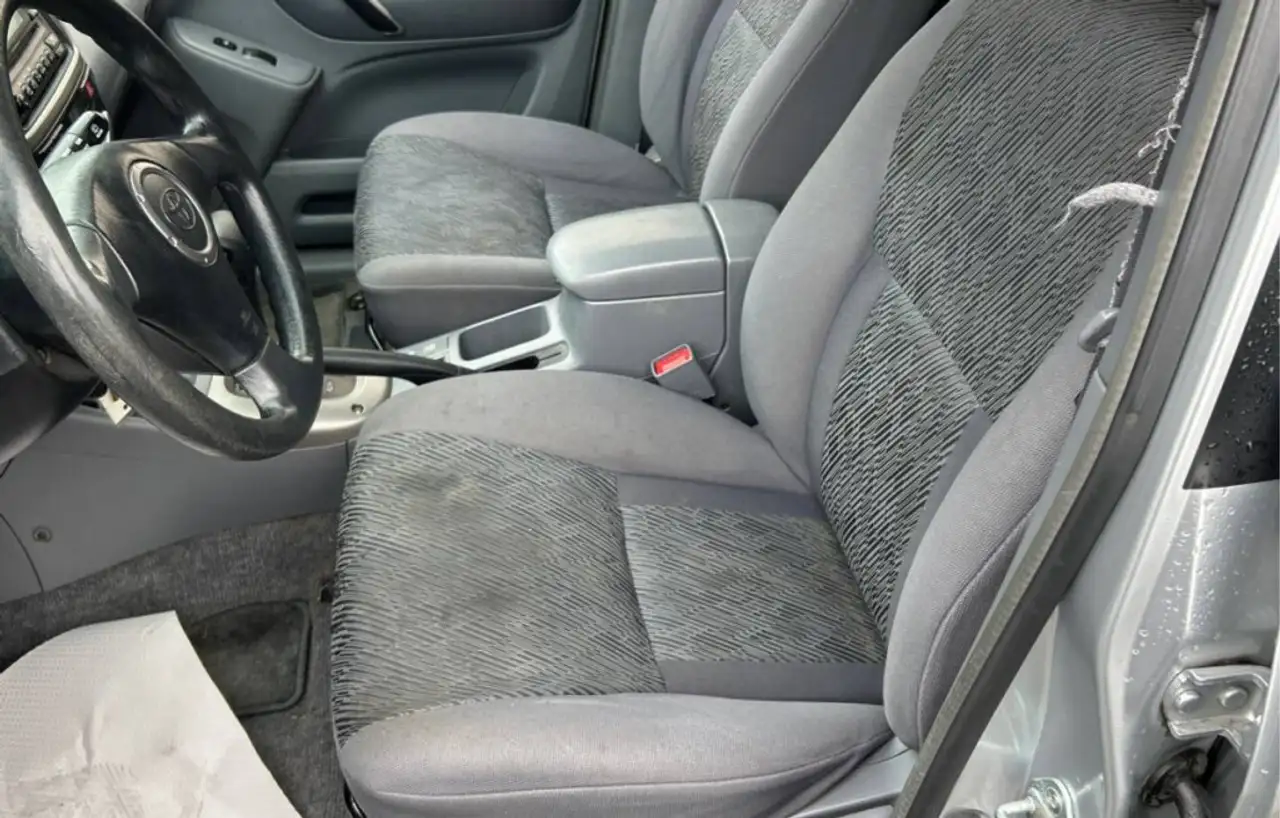 Toyota RAV 4 снимка Toyota RAV 4