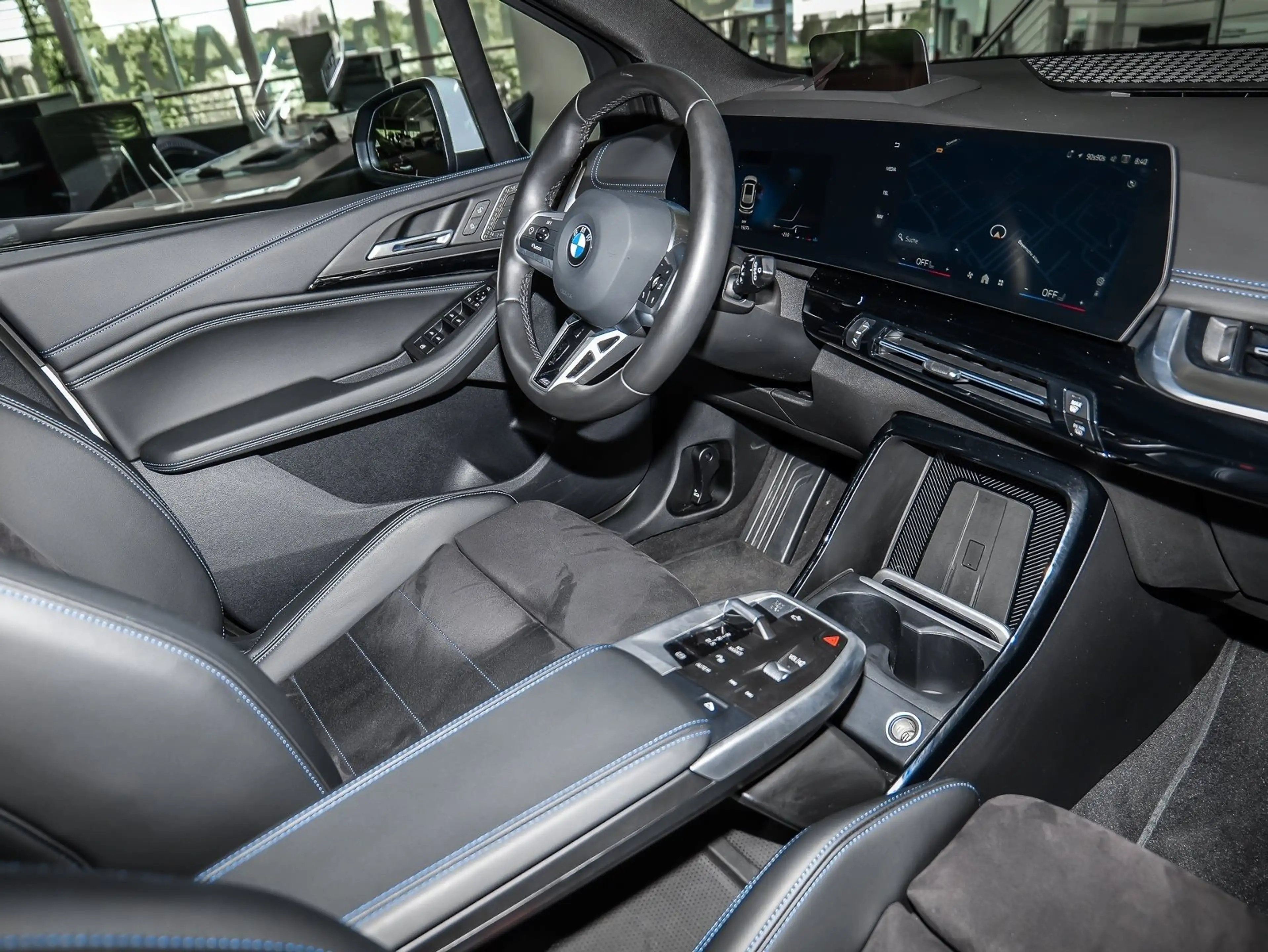 BMW 223 i xDrive Active Tourer M Sport HUD PANO ACC — photo 15