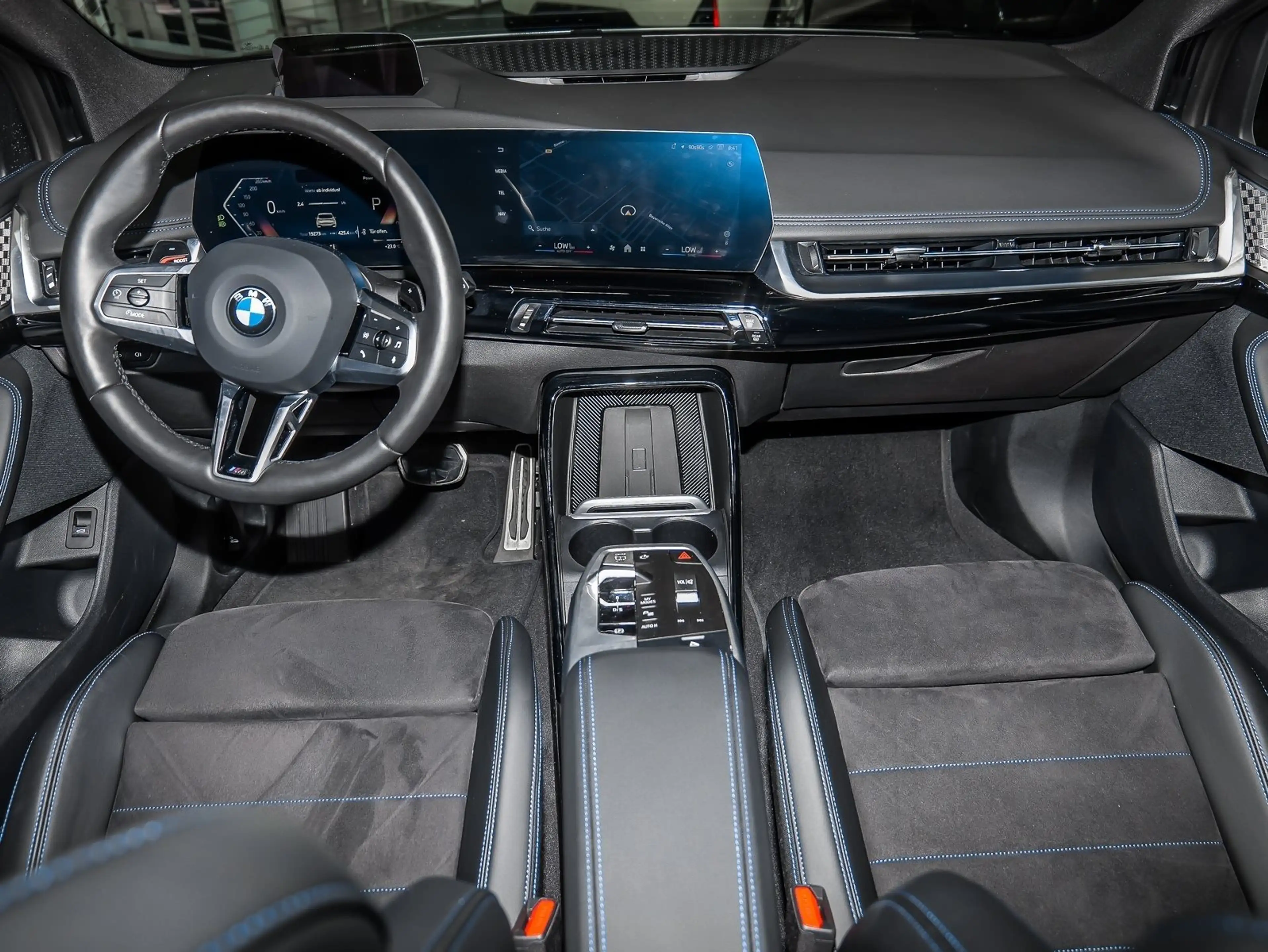 BMW 223 i xDrive Active Tourer M Sport HUD PANO ACC — photo 3