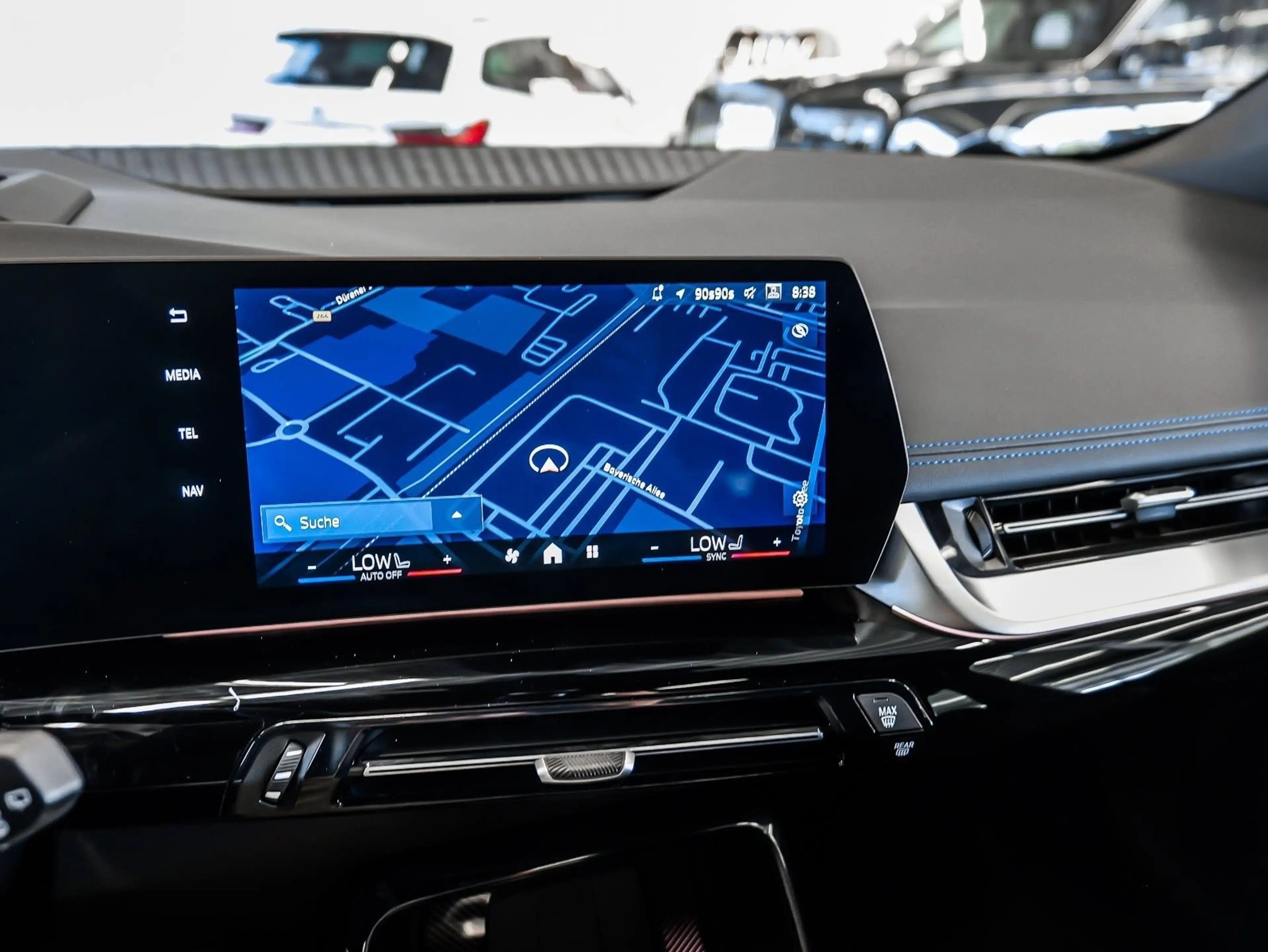 BMW 223 i xDrive Active Tourer M Sport HUD PANO ACC — photo 13