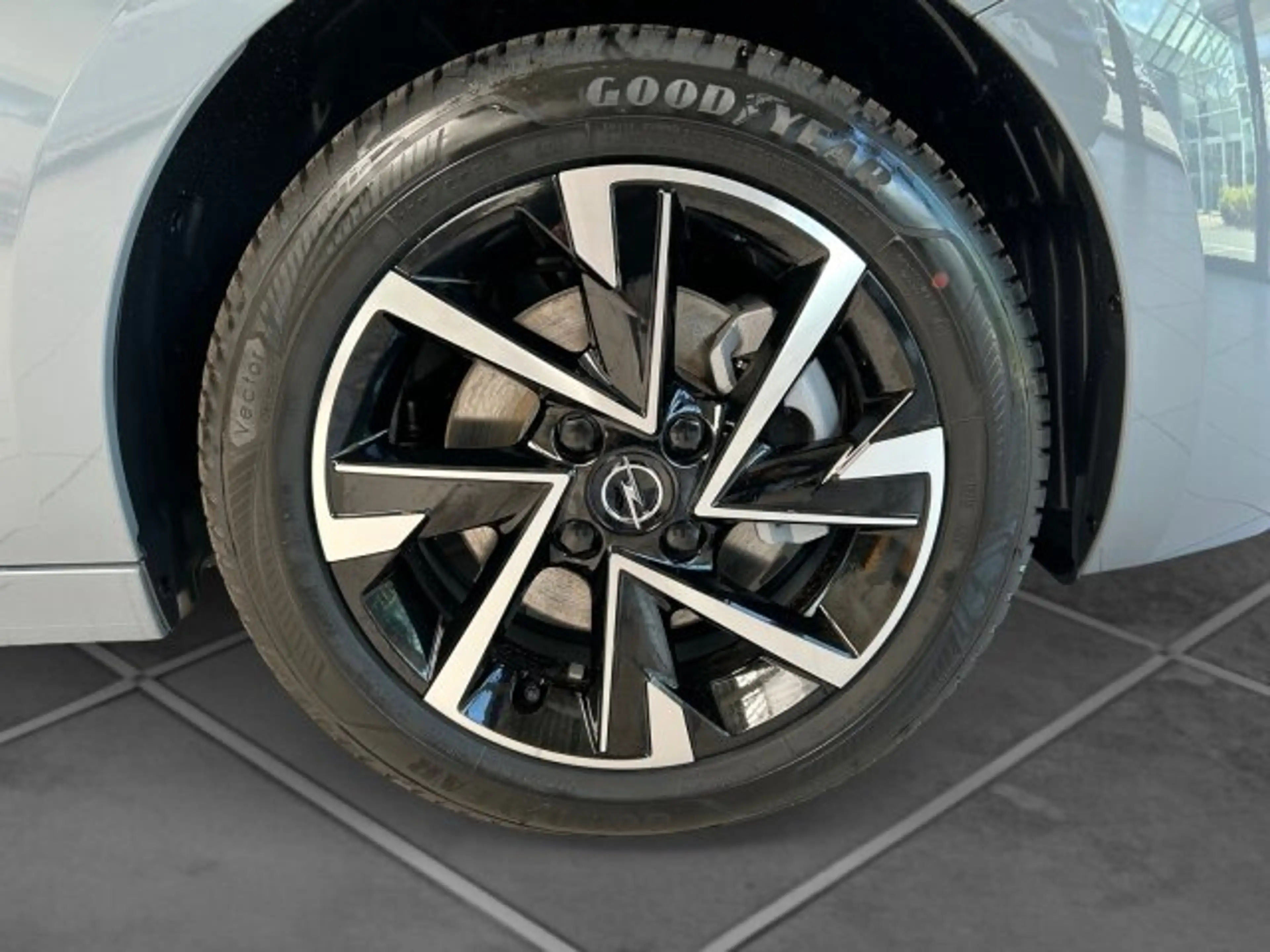 Opel Corsa F 1.2 Turbo GS (EURO 6d) — photo 6