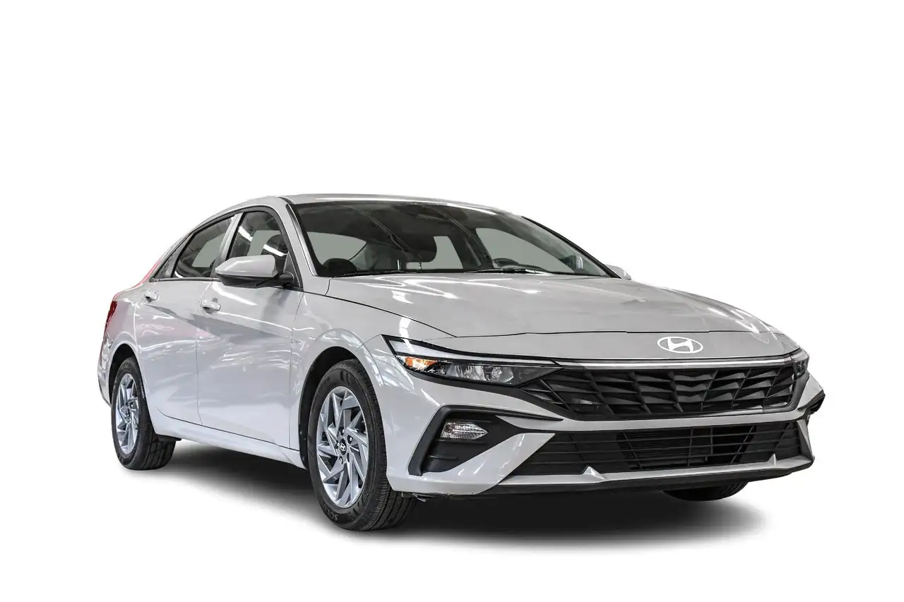 Hyundai ELANTRA photo Hyundai ELANTRA