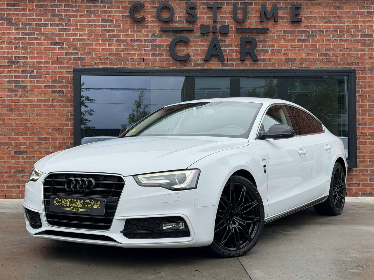 Audi A5 Black Pack – S-Line – LED – Sg chauffants – Navi