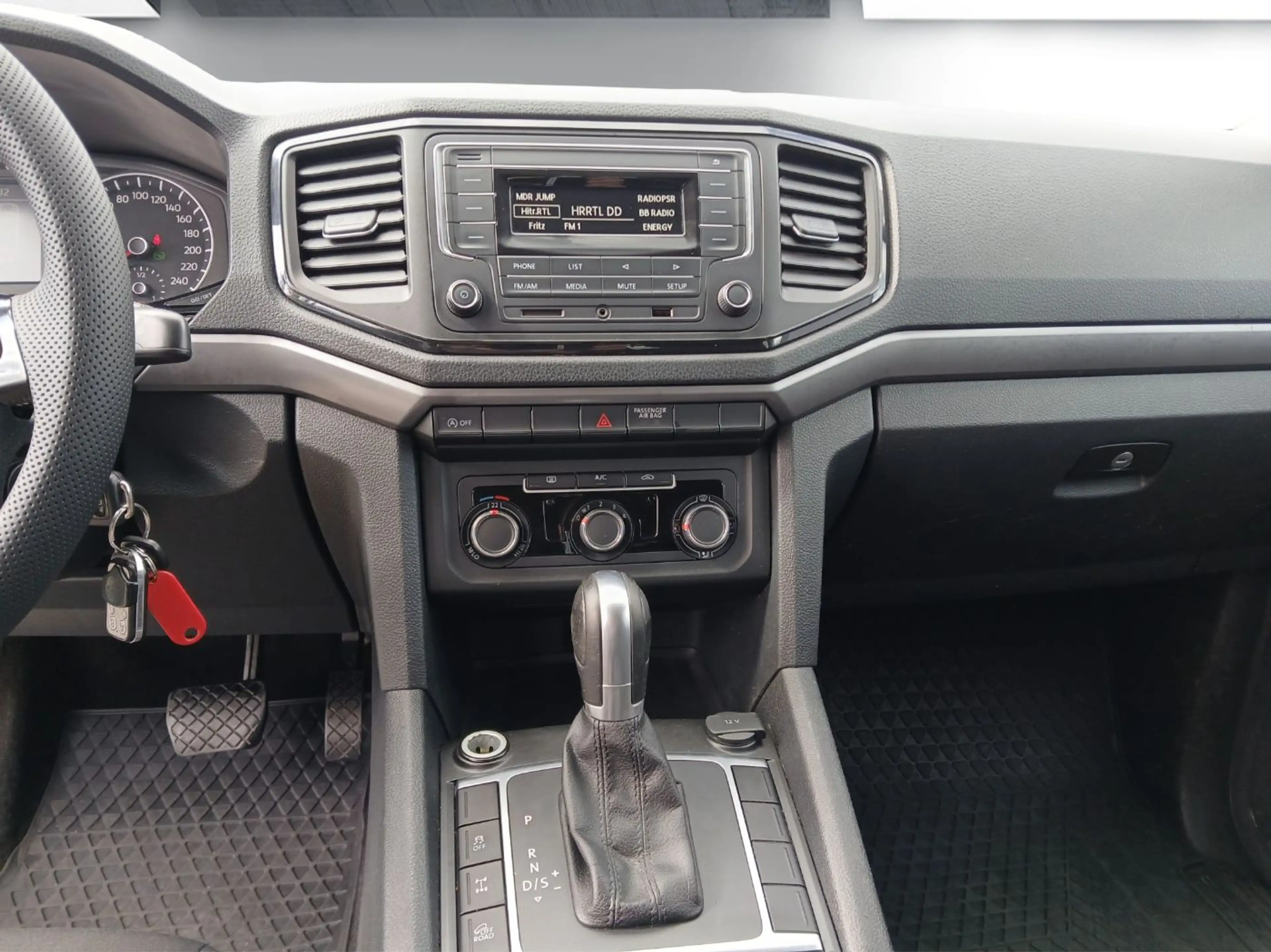 Volkswagen Amarok Comfortl. DoubleCab Hardtop Anhängerkupplung — photo 10