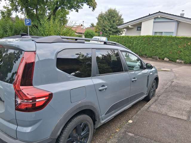 Imagine Dacia Jogger