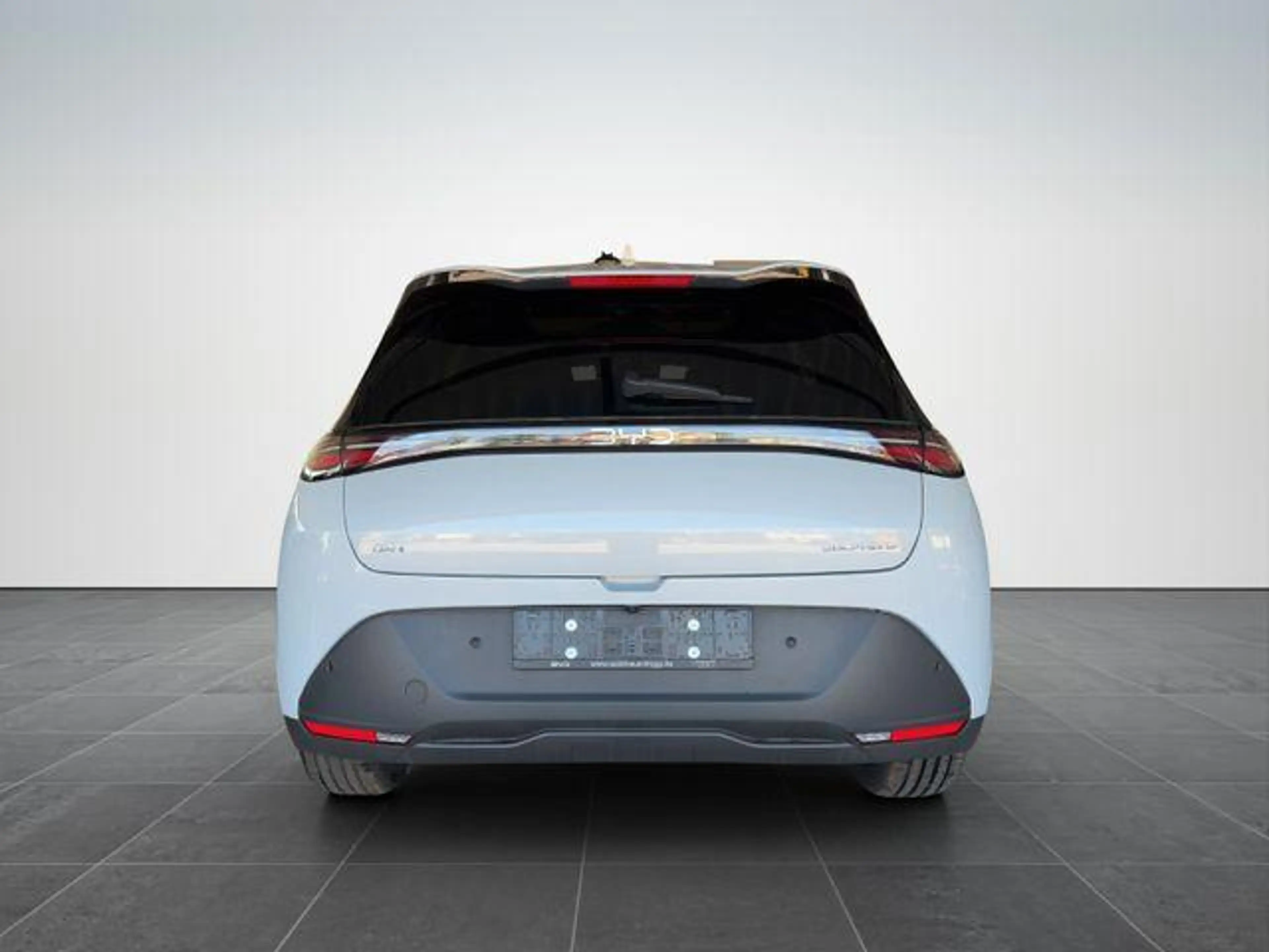 BYD Dolphin G DM-i Comfort /PANO/SHZ/SOFORT 156 kW (212 PS), ... — photo 4