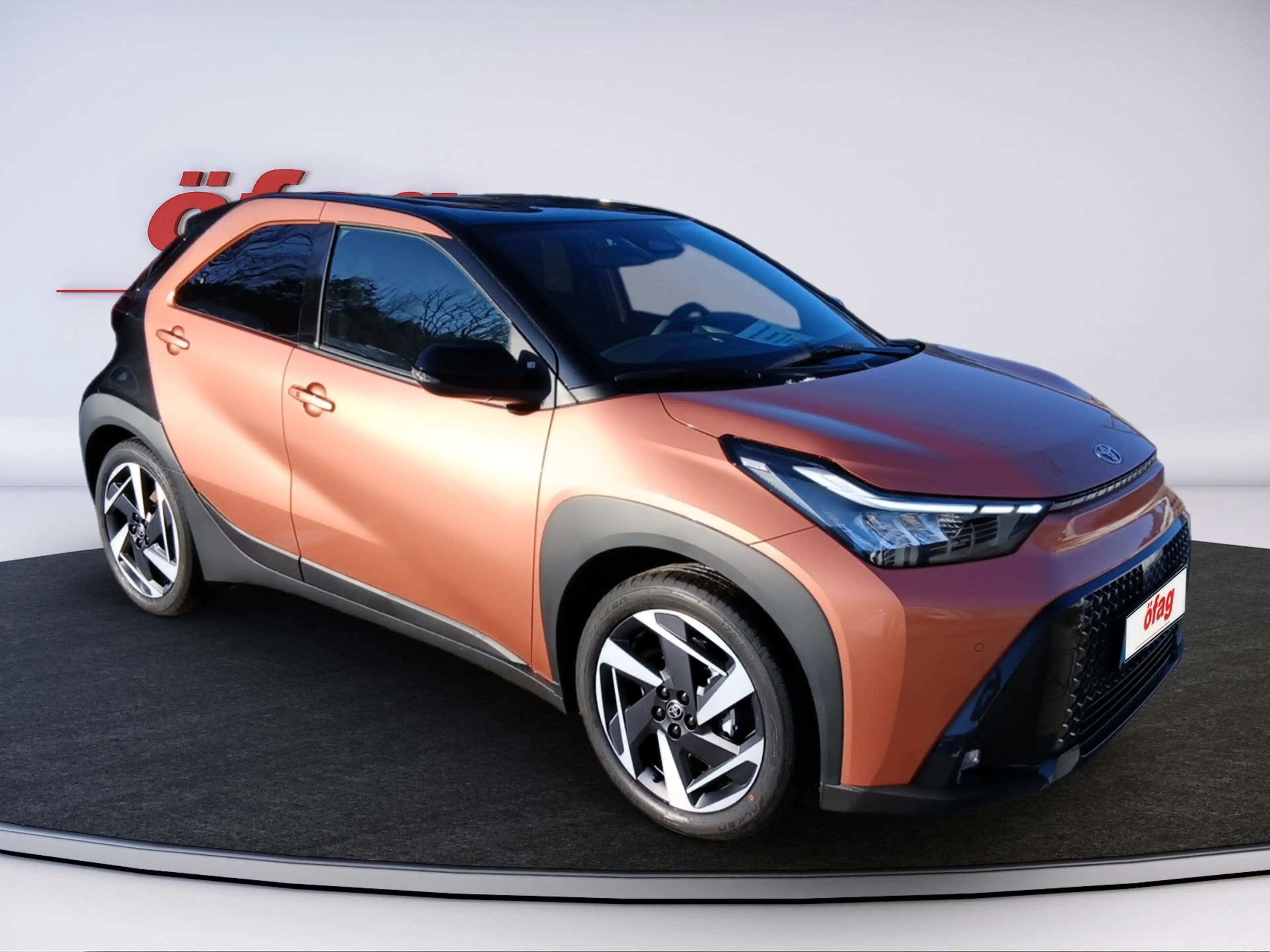 Toyota Aygo X 1.5 Hybrid Teamplayer Hybrid, ACC — photo 7
