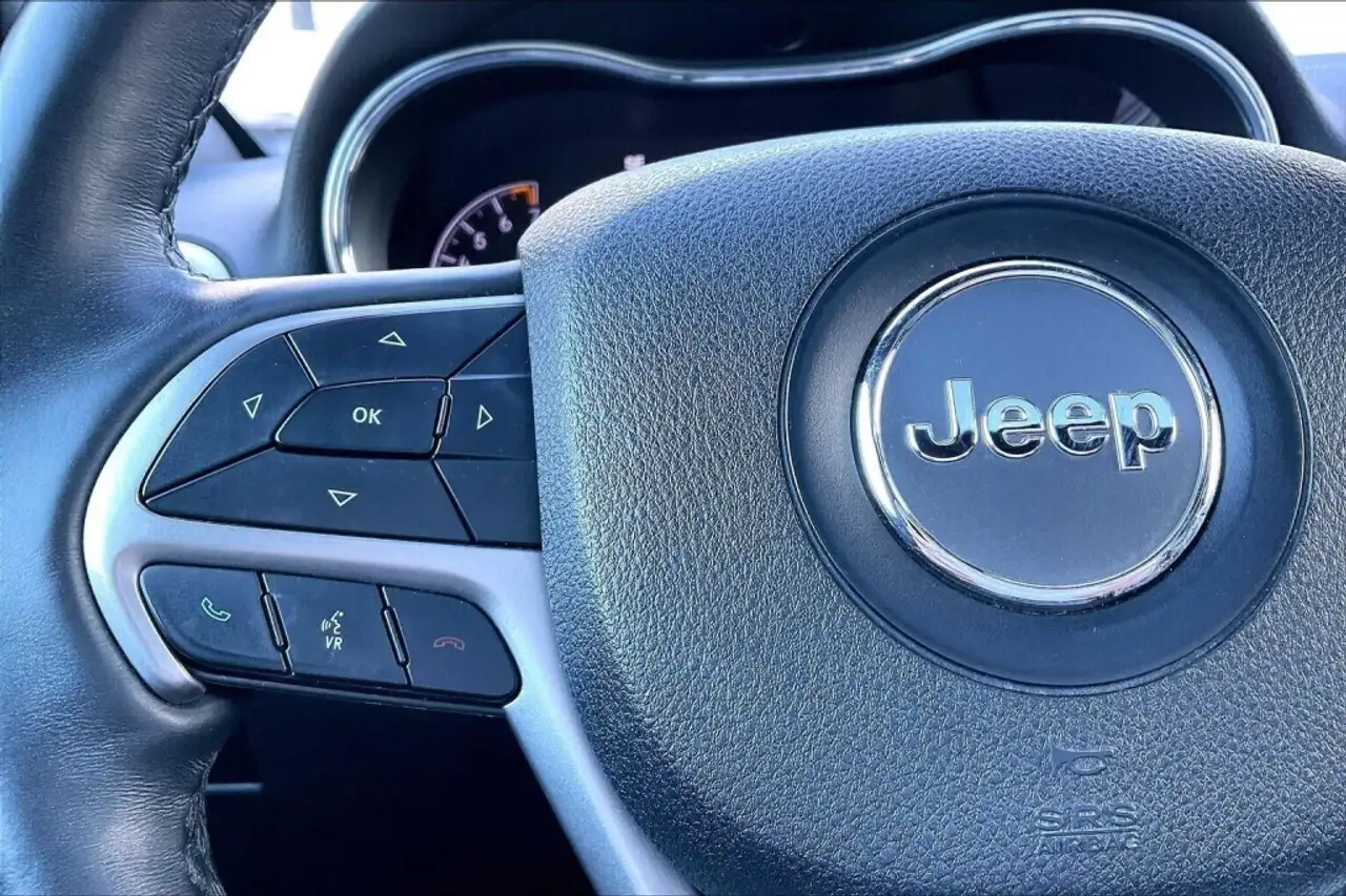Jeep Grand Cherokee снимка Jeep Grand Cherokee