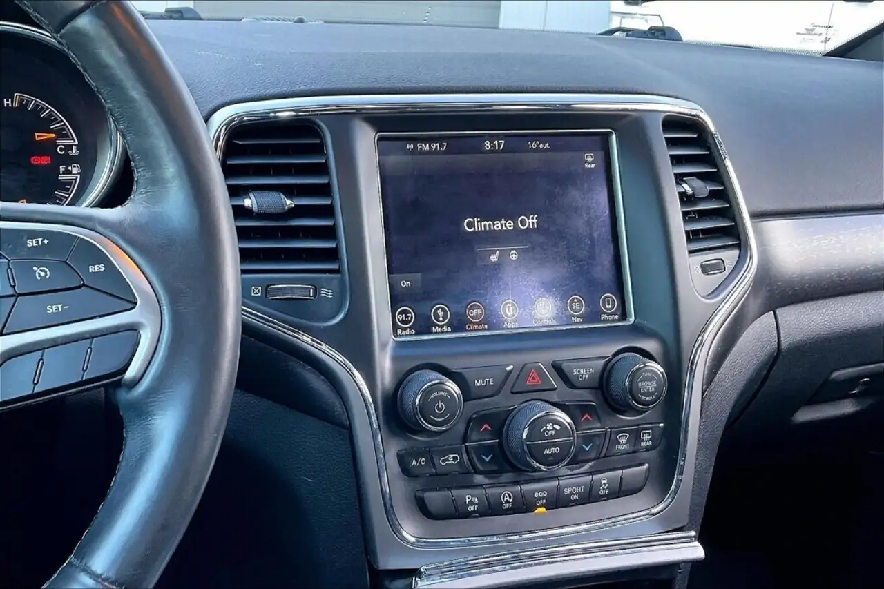 Jeep Grand Cherokee снимка Jeep Grand Cherokee