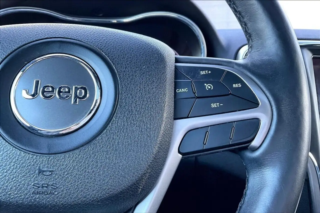 Jeep Grand Cherokee снимка Jeep Grand Cherokee