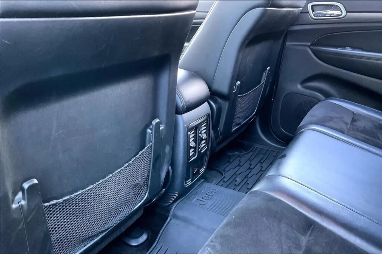 Jeep Grand Cherokee снимка Jeep Grand Cherokee