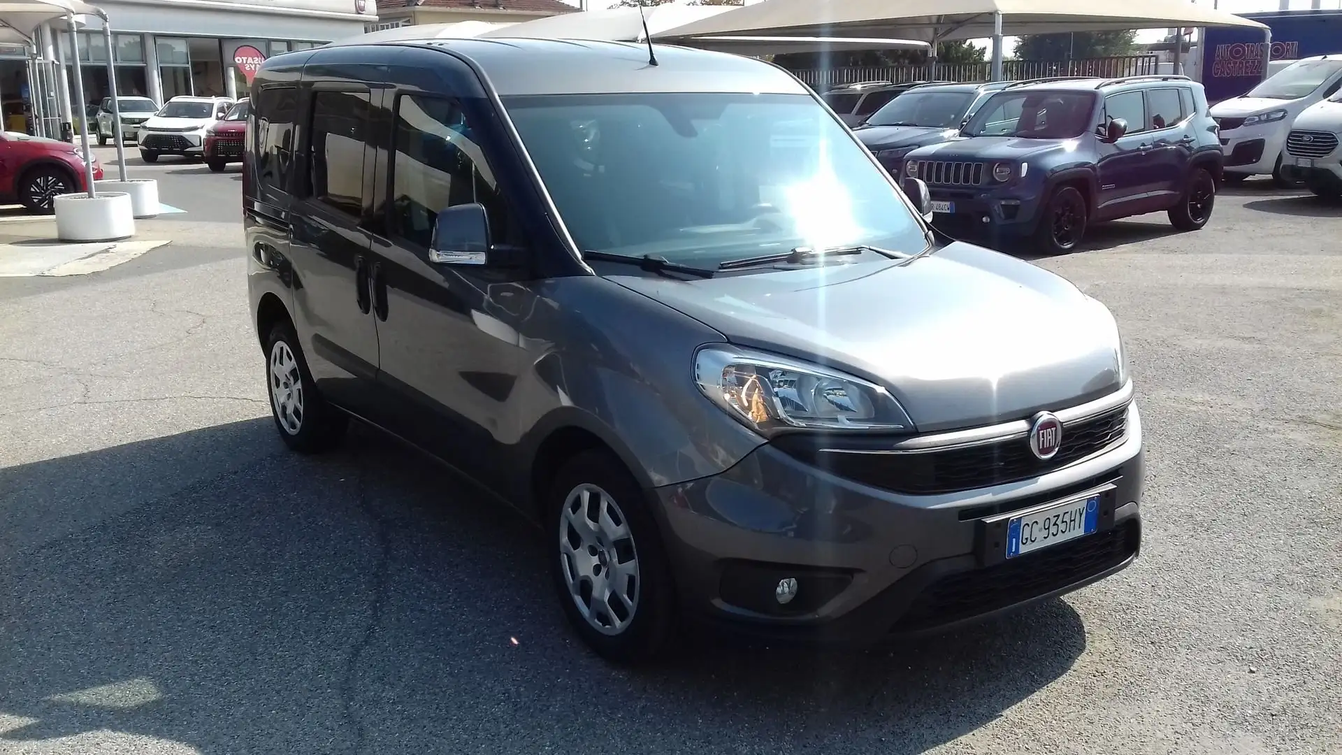 Fiat Doblo COMBI N1 AUTOCARRO 5 POSTI LOUNGE 1.6MJET 105CV Grijs - 1