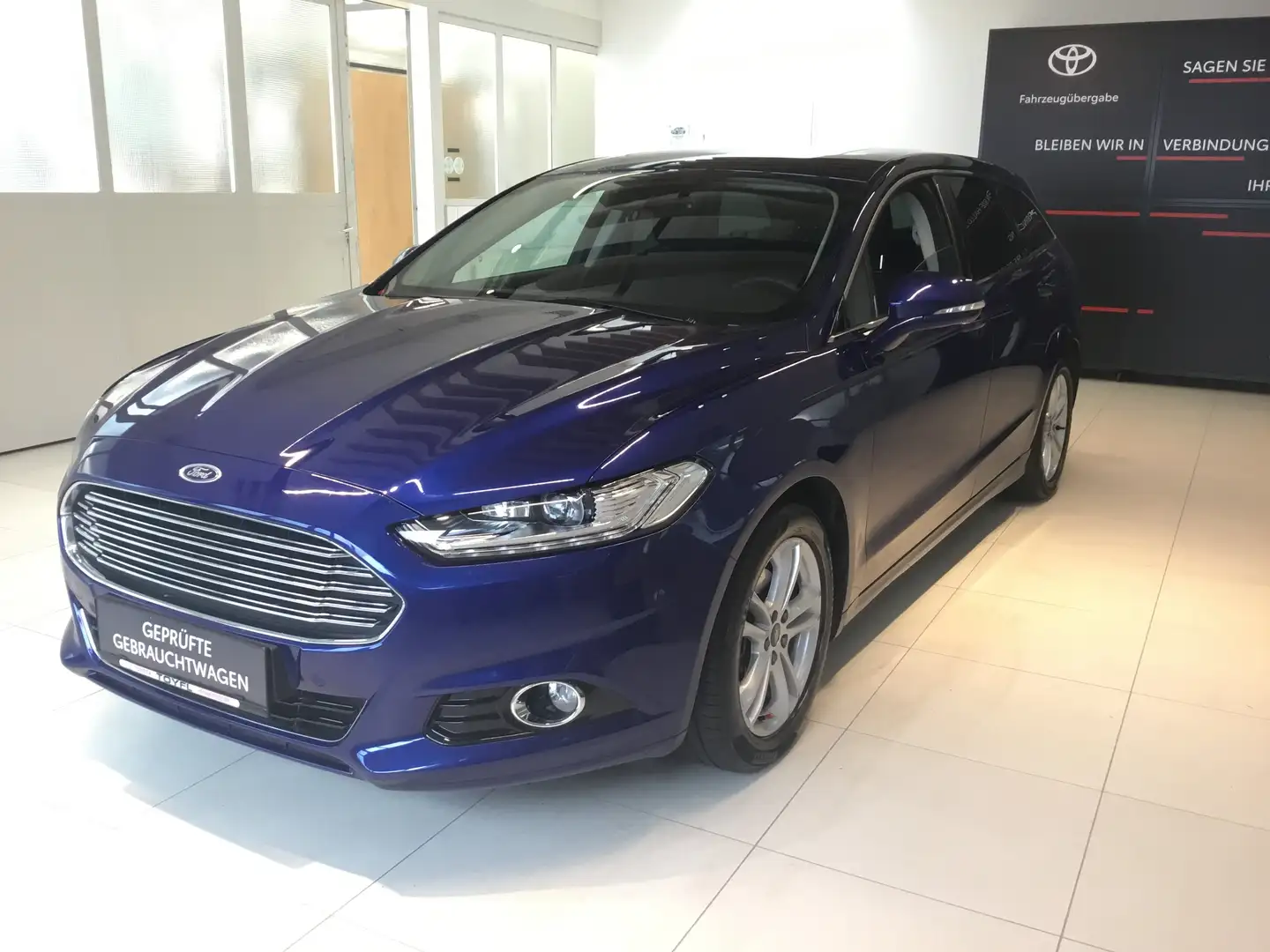 Ford Mondeo Traveller Titanium 2,0 TDCi Aut. Blau - 1