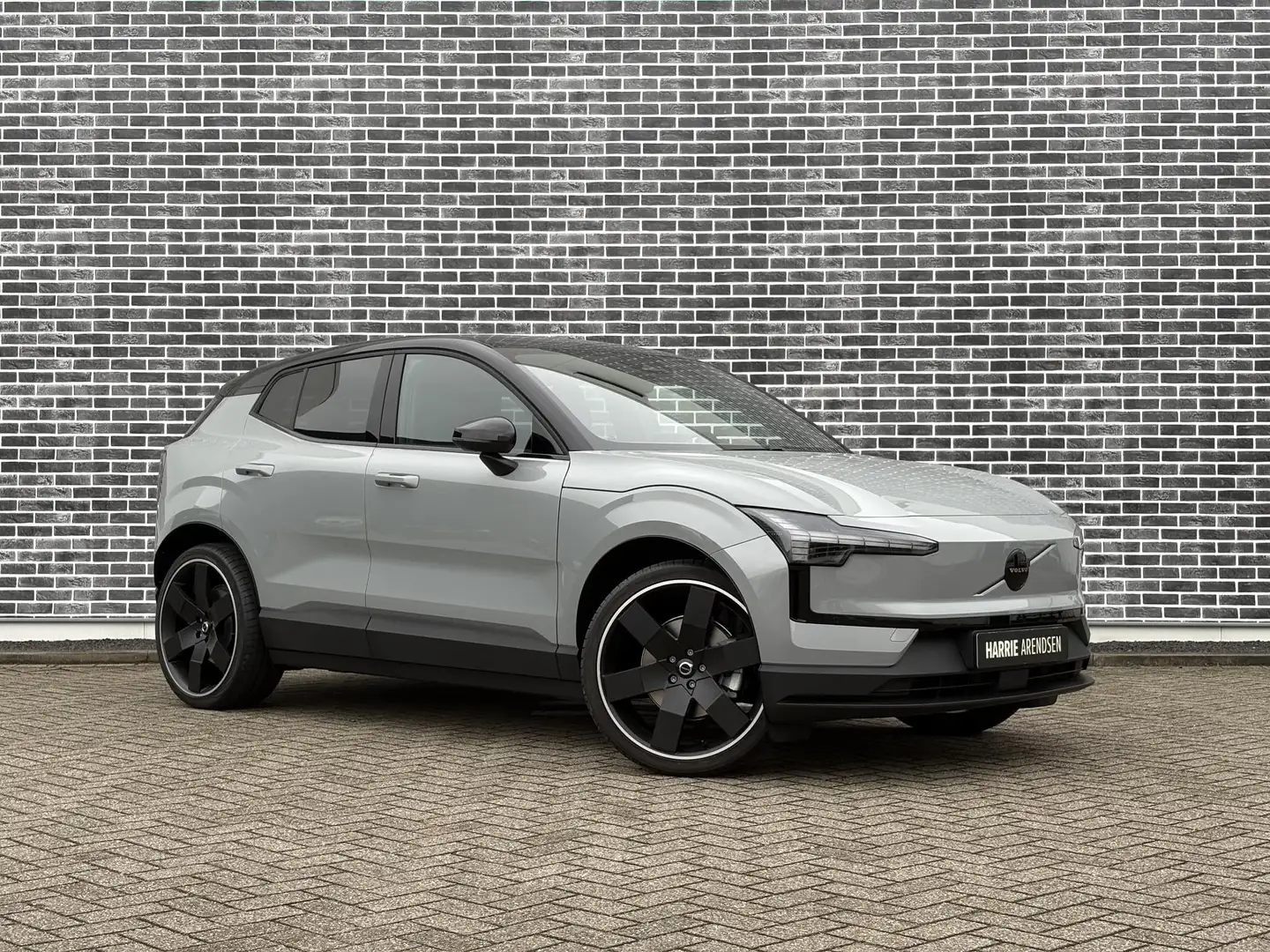 Volvo EX30 Europa Extended Range 69 kWh | 21'' Everlast wiele Gris - 2