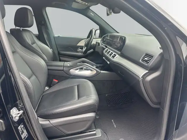 Mercedes-Benz 450 view 9