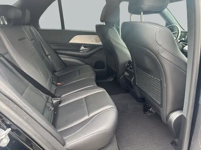 Mercedes-Benz 450 view 11