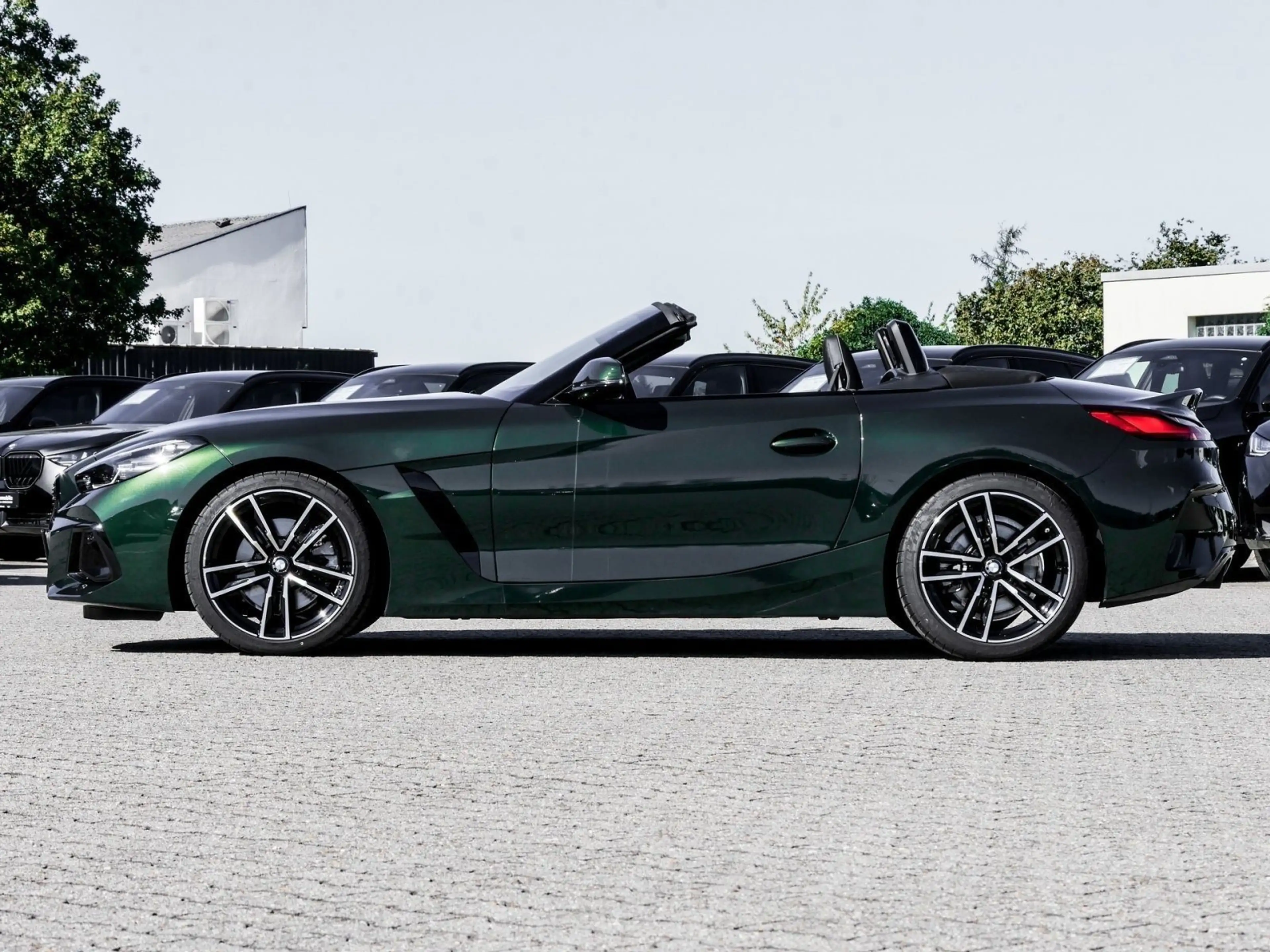 BMW Z4 sDrive20i — photo 5