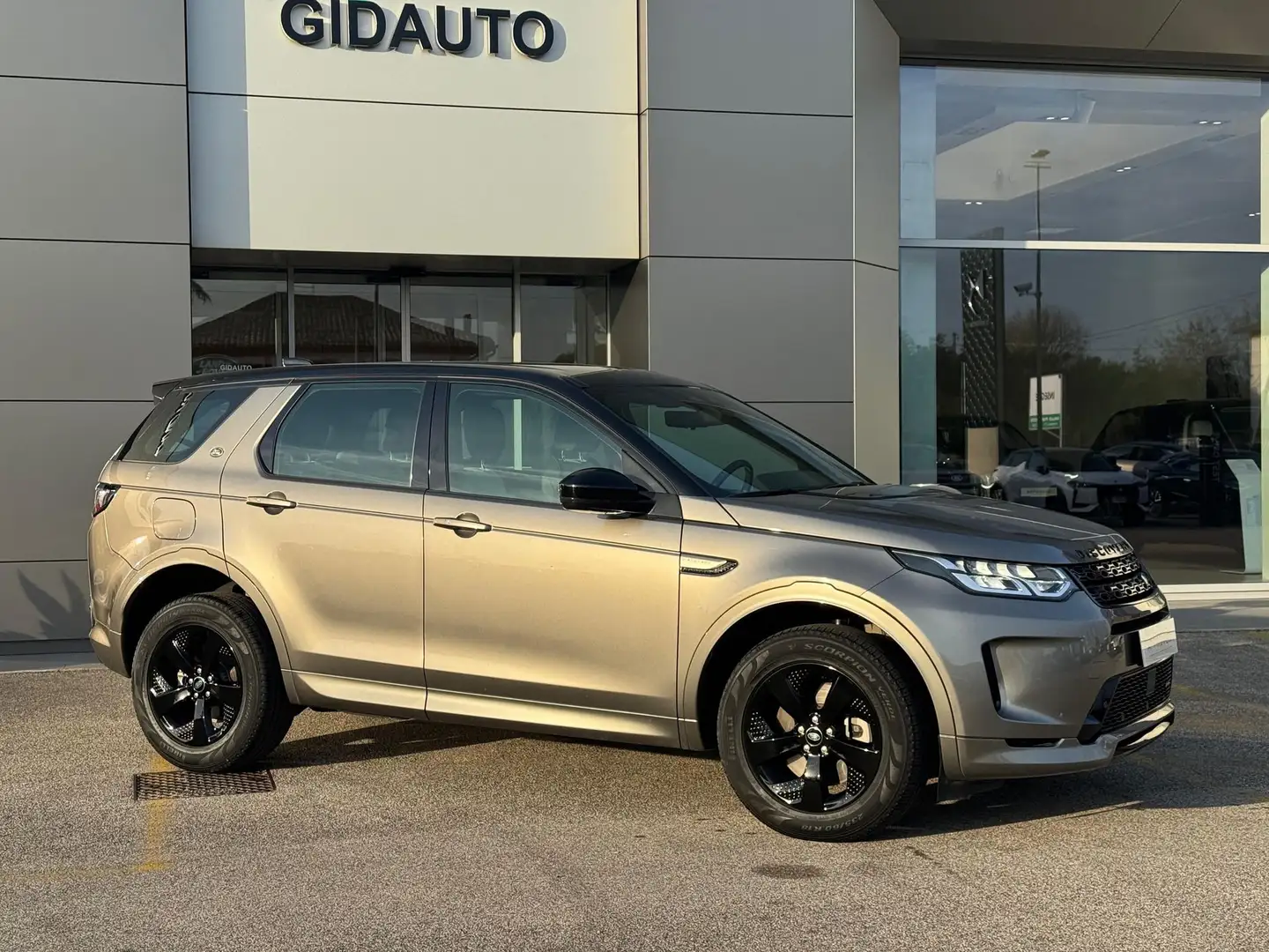 Land Rover Discovery Sport Discovery Sport 2.0 D165 Urban Edition | Autocarr Grigio - 2