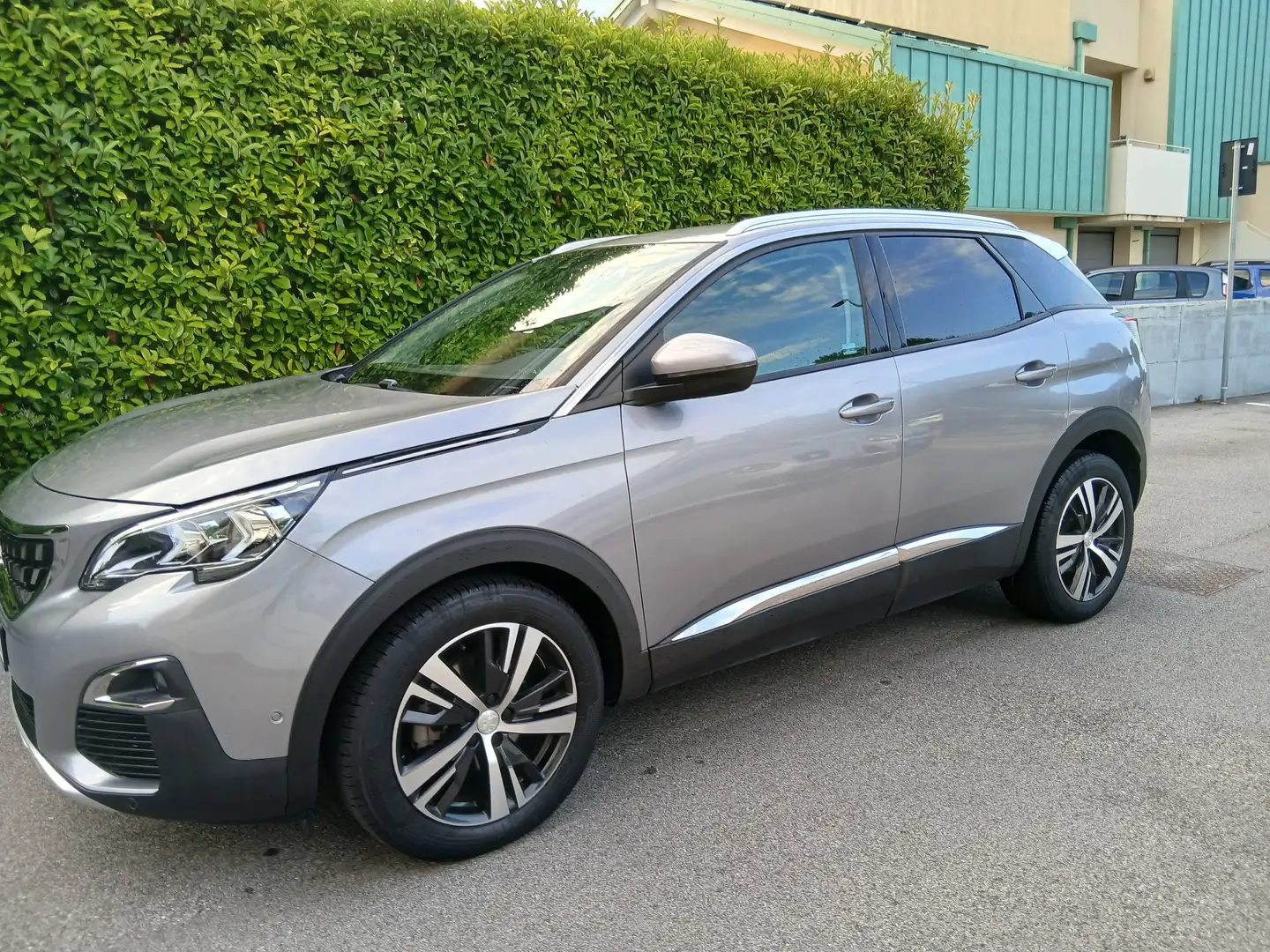 Peugeot 3008 1.2  Allure 130 cv TUA a € 199 mese Argento - 1