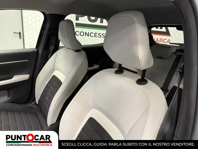 Citroen C3 view 12