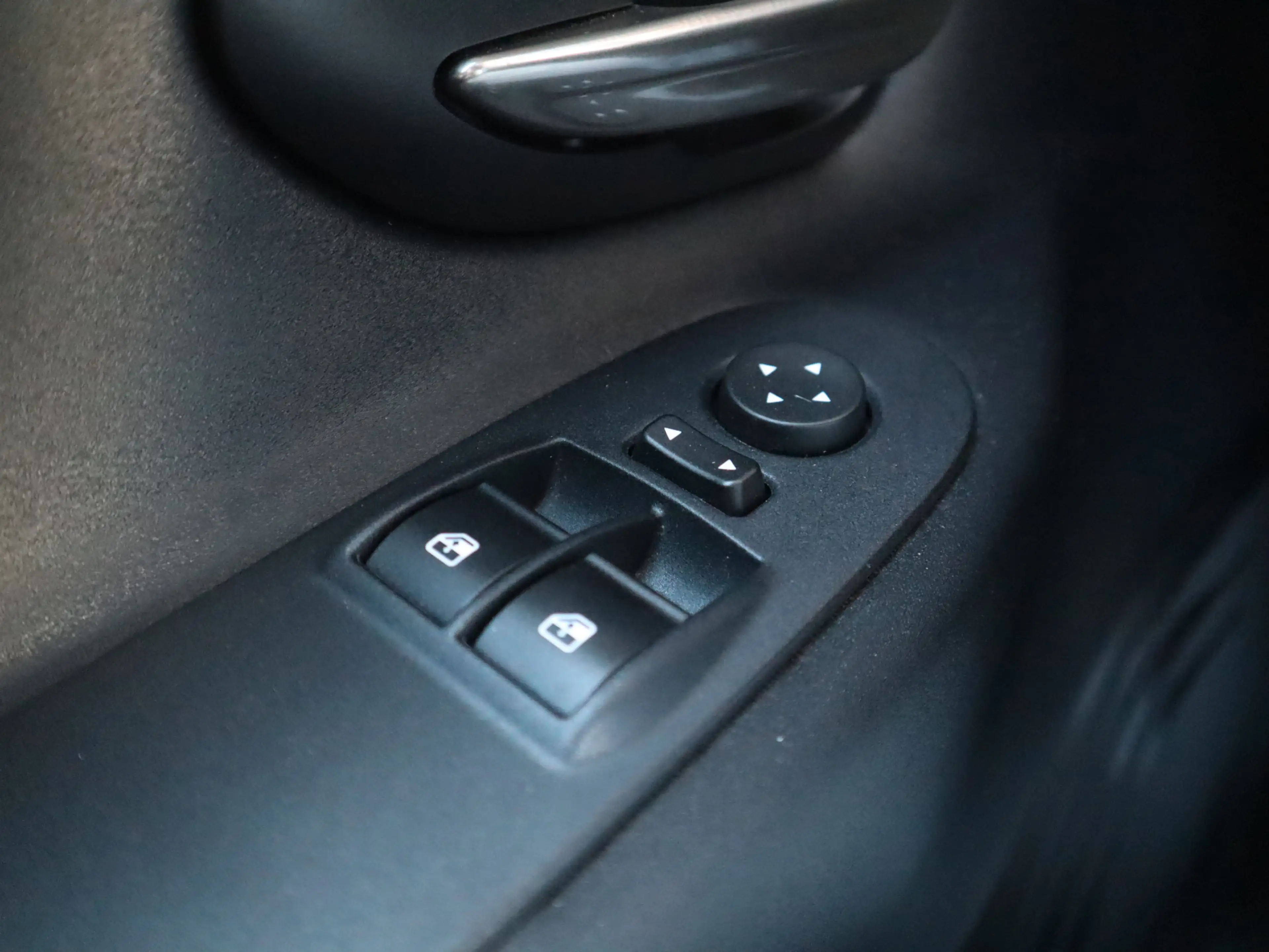 Lancia Ypsilon 1.2 Opening Edition / Navi / Cruise / Eerste eigen — photo 13