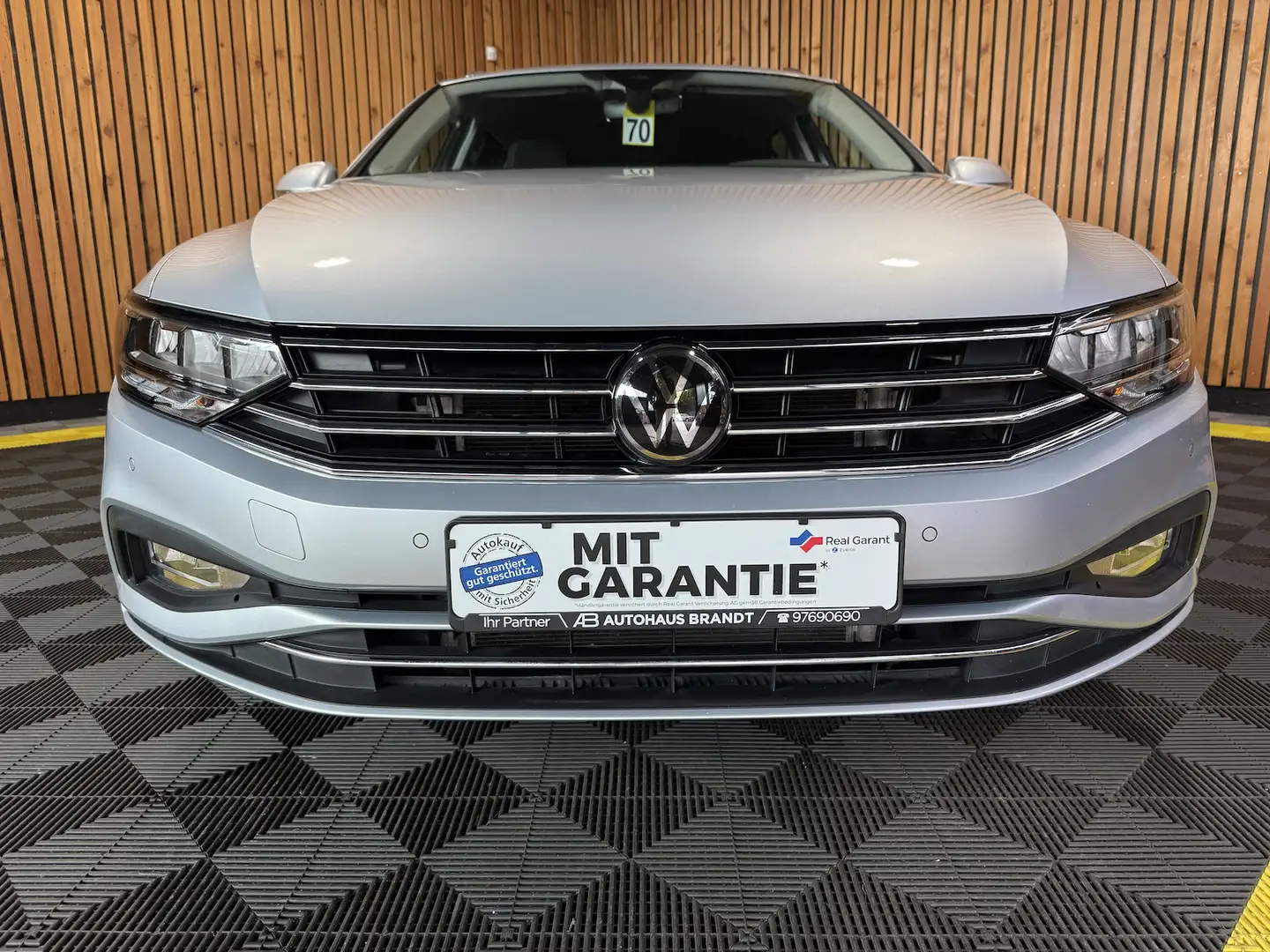 Volkswagen Passat Variant 2,0 TDI DSG *Navi*LED*Kam*AHK*ACC Silber - 2