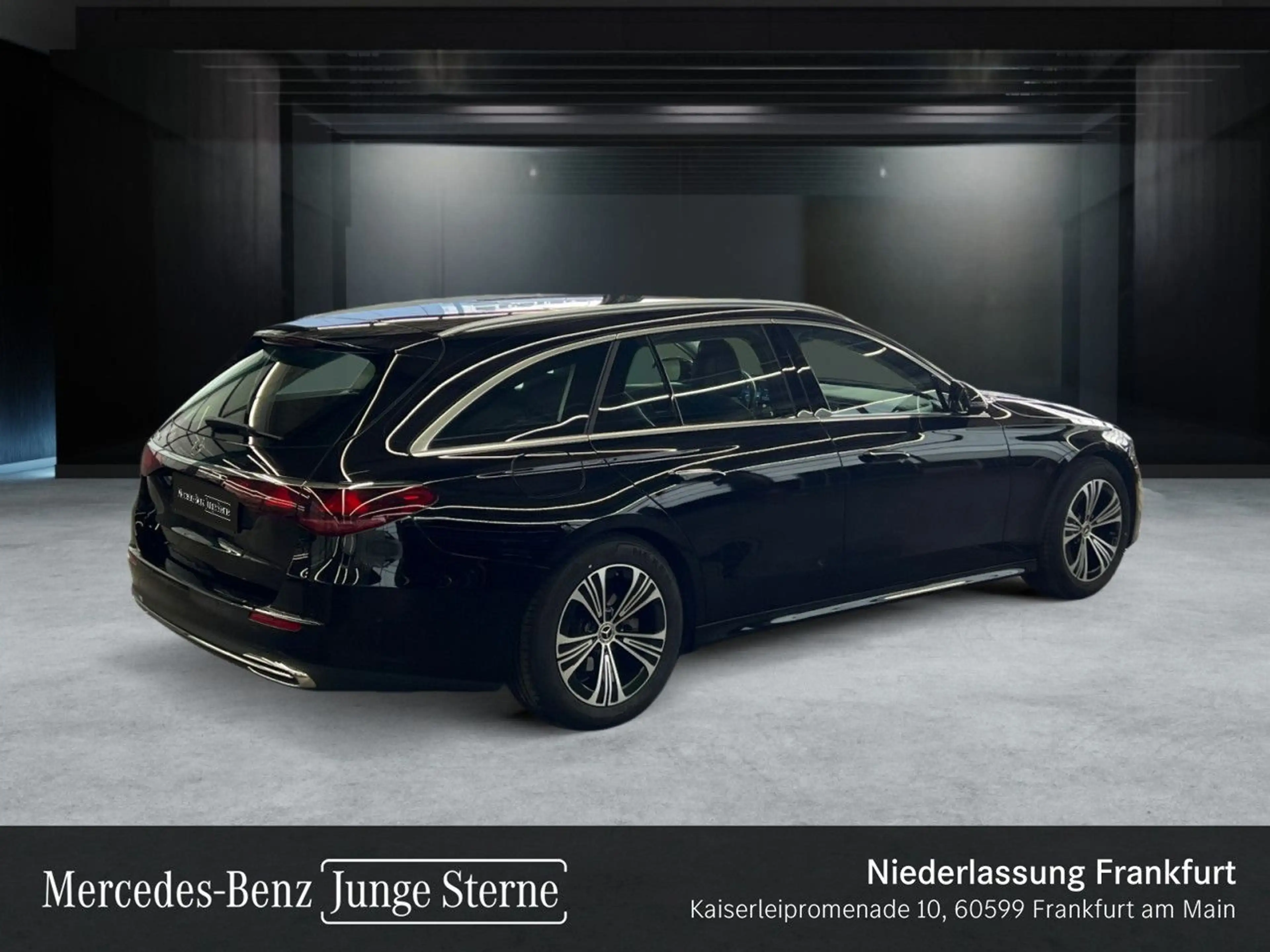 Mercedes-Benz E 220 d T Avantgarde Distr+ LED AHK Kamera PTS 9G — photo 4