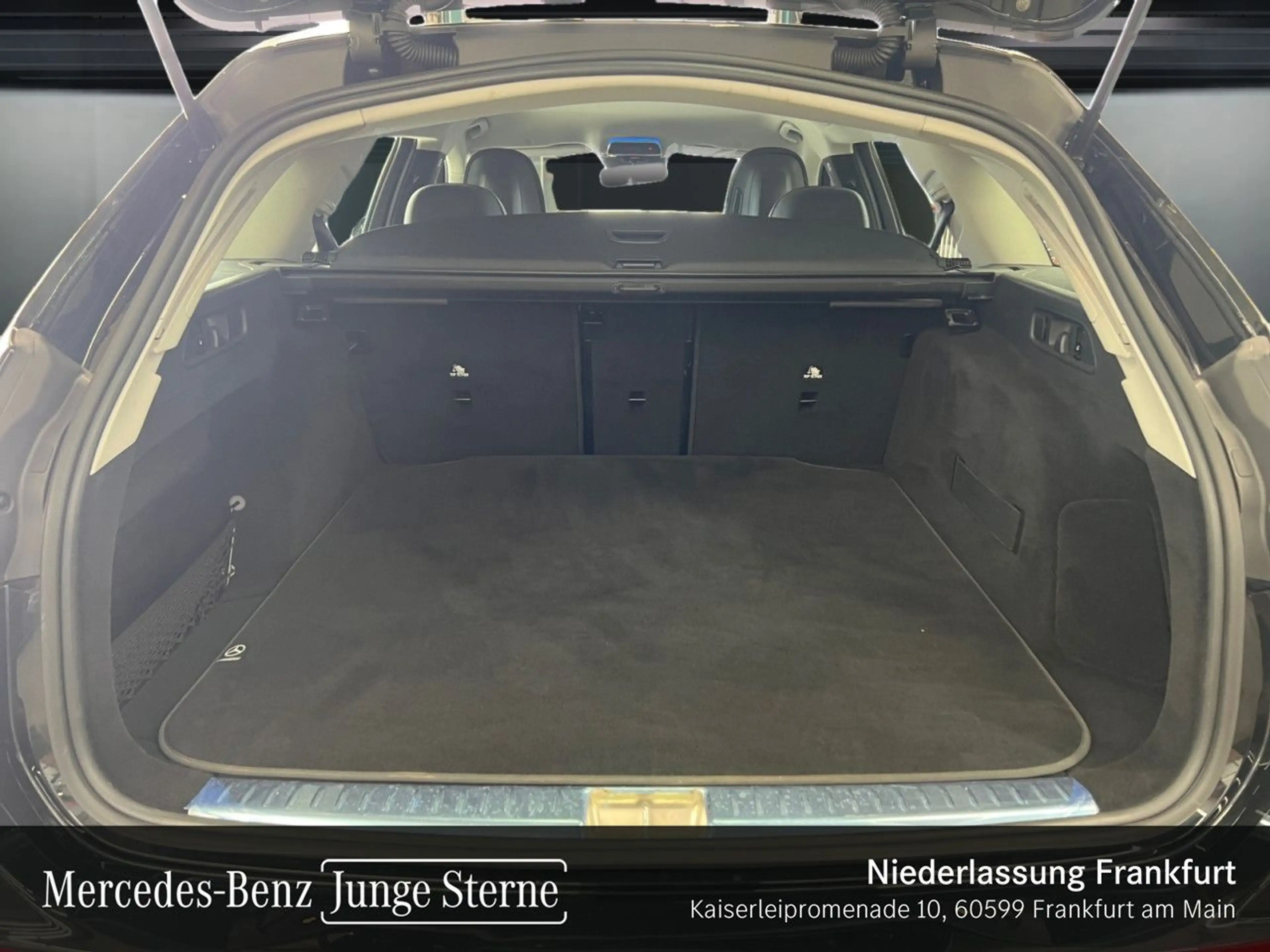 Mercedes-Benz E 220 d T Avantgarde Distr+ LED AHK Kamera PTS 9G — photo 6